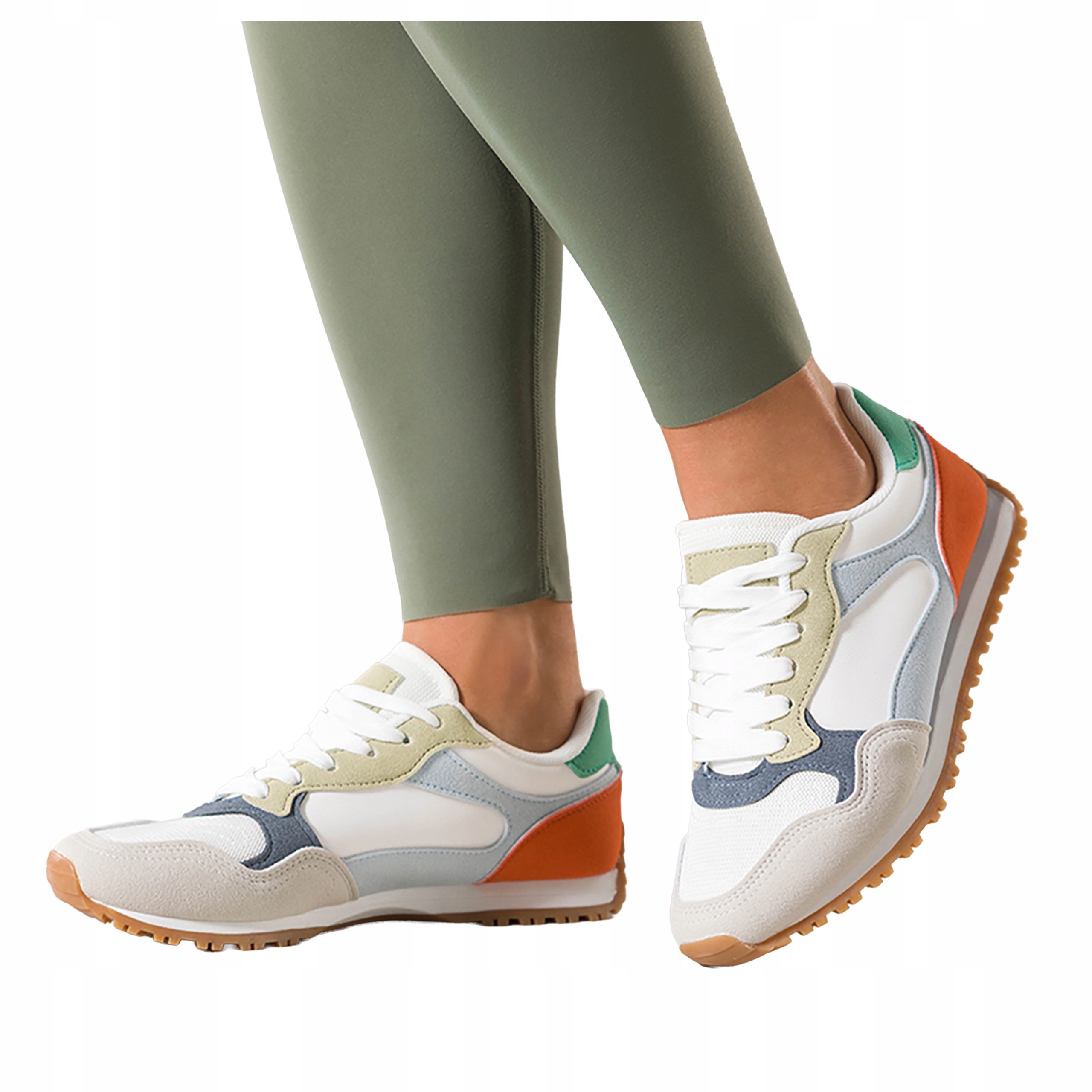 Sneakersy Bílé Dámské Sportovní Drážkované Podrážka Šněrovací Modne r 36