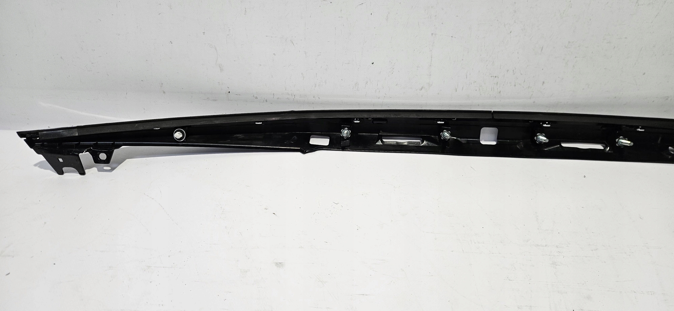 cap moulding bonnet rear part LEXUS ES VII 18- original 76811-33320