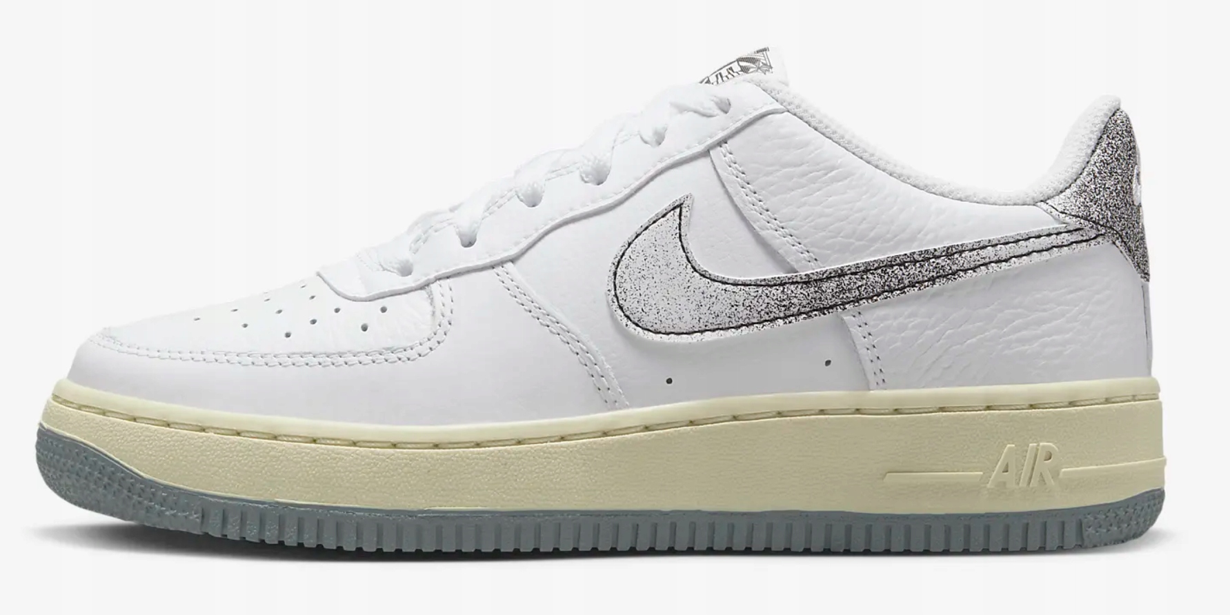 Tenisky Nike Air Force 1 Low LV8 Bílé Šedé (DX1657-100) 39EU