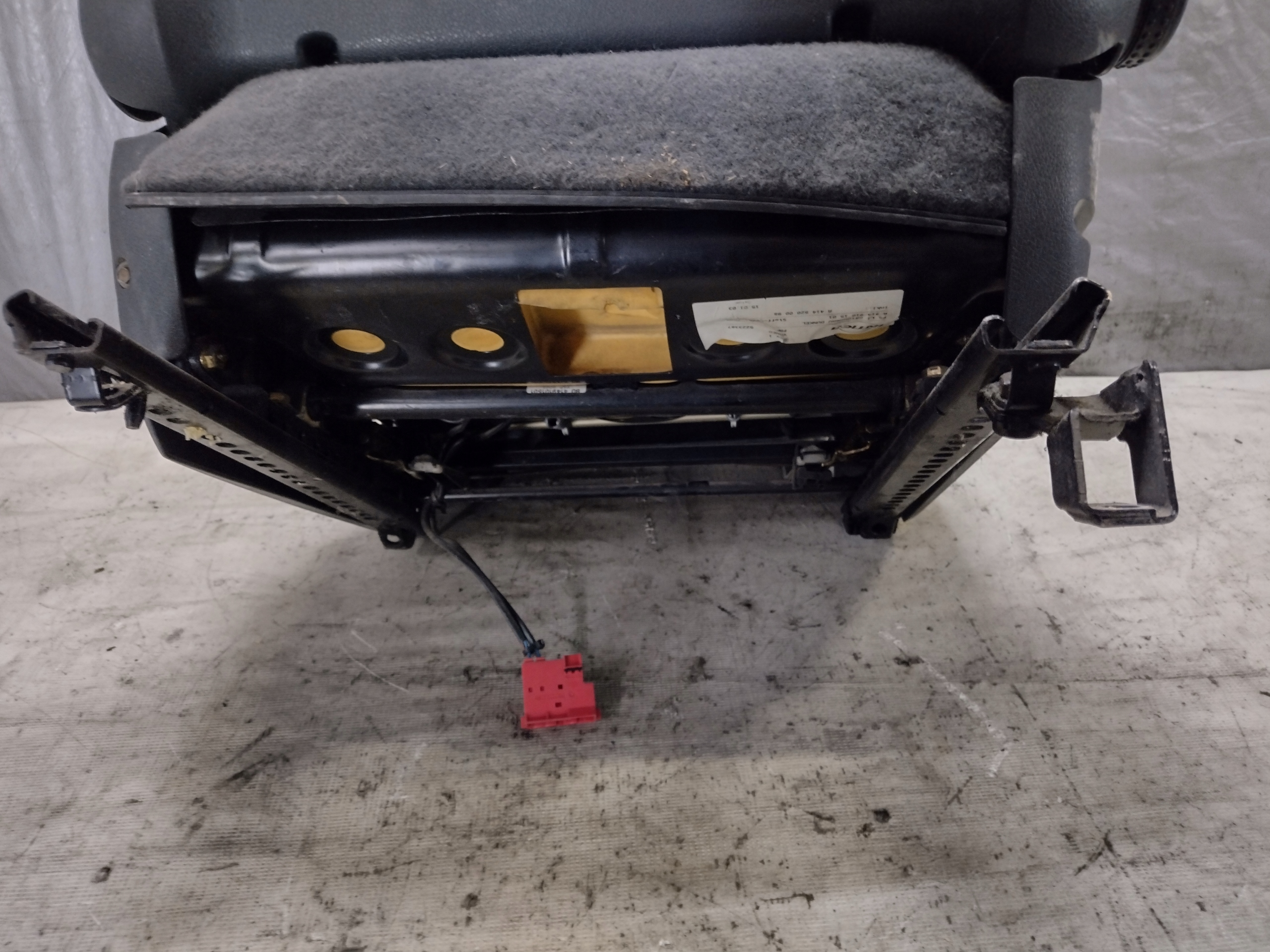 seat driver´s left front Mercedes Vaneo W414