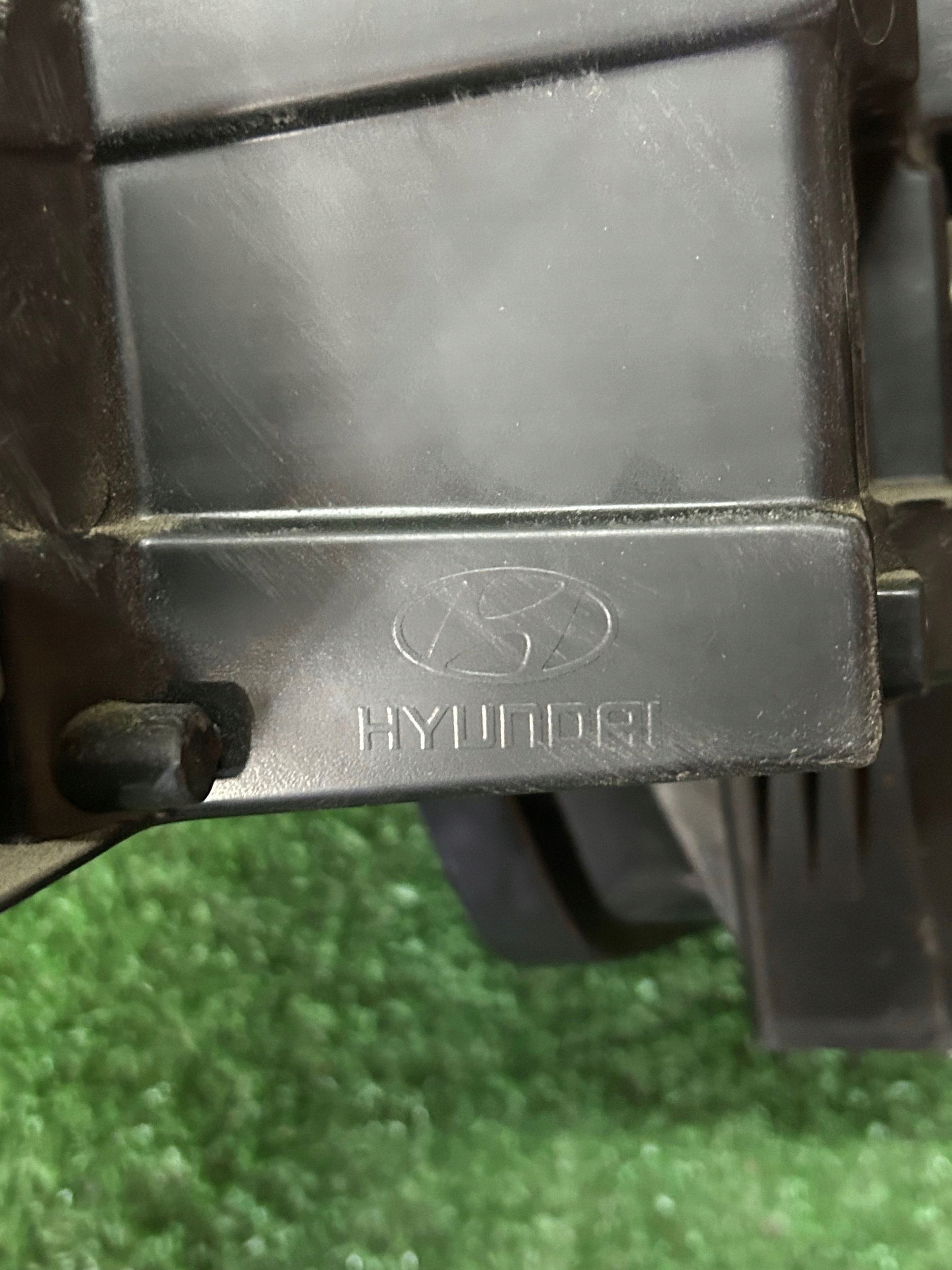 REFLEKTOR right HYUNDAI ELANTRA VII