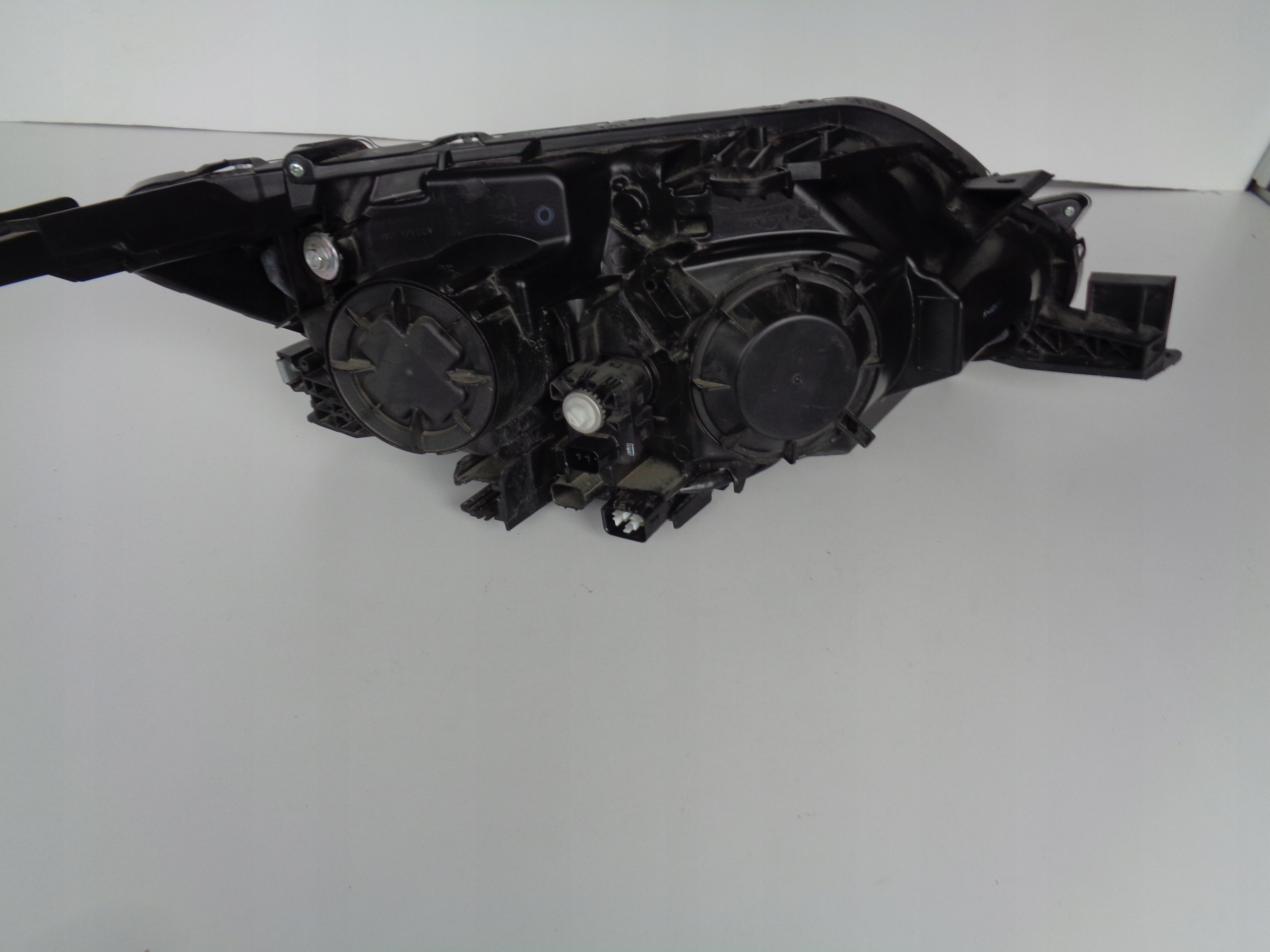 LICHT LINKS REFLEKTOR MITSUBISHI L200 19