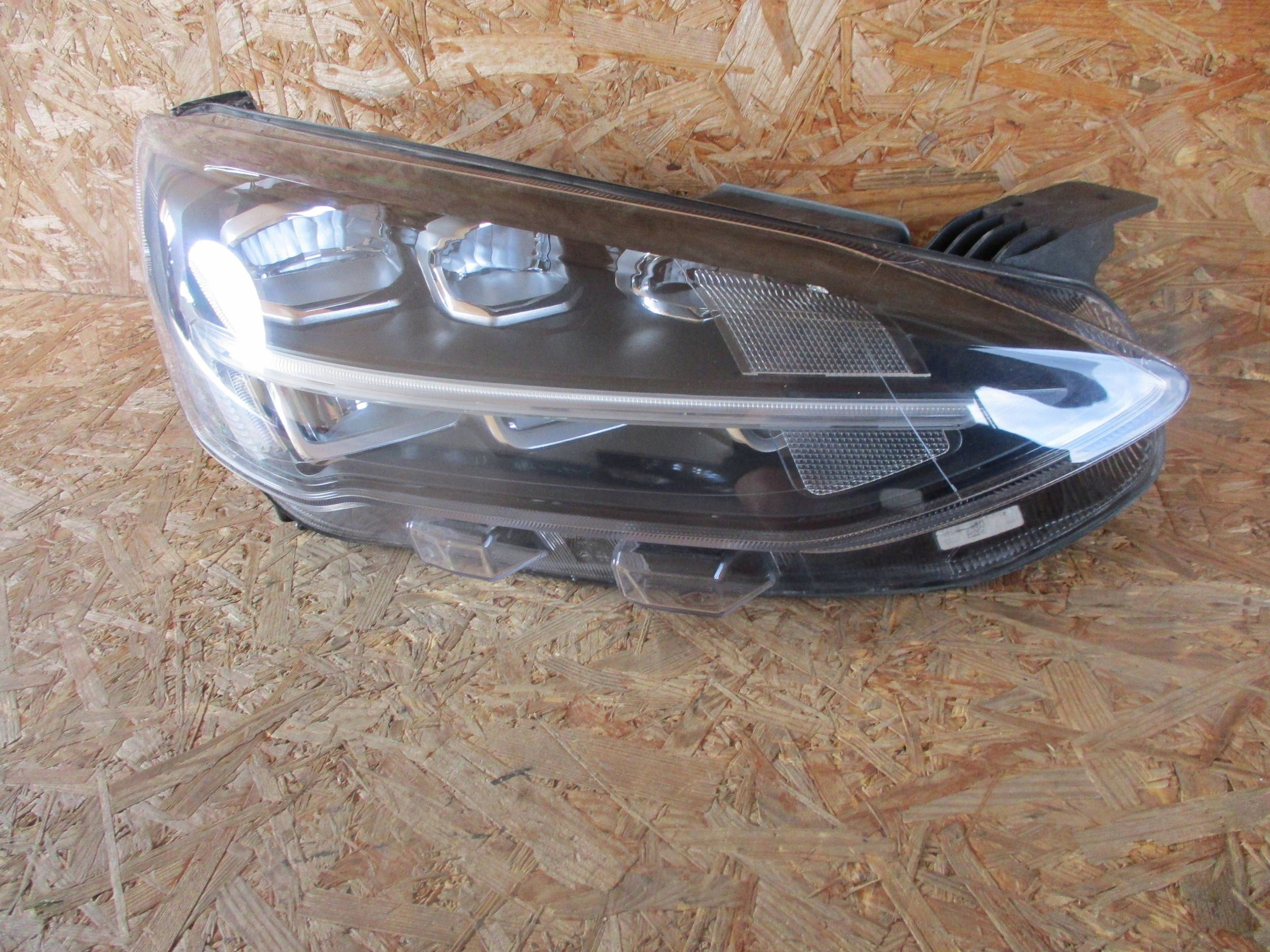 light front front right FORD FOCUS MK4 FULL LED
