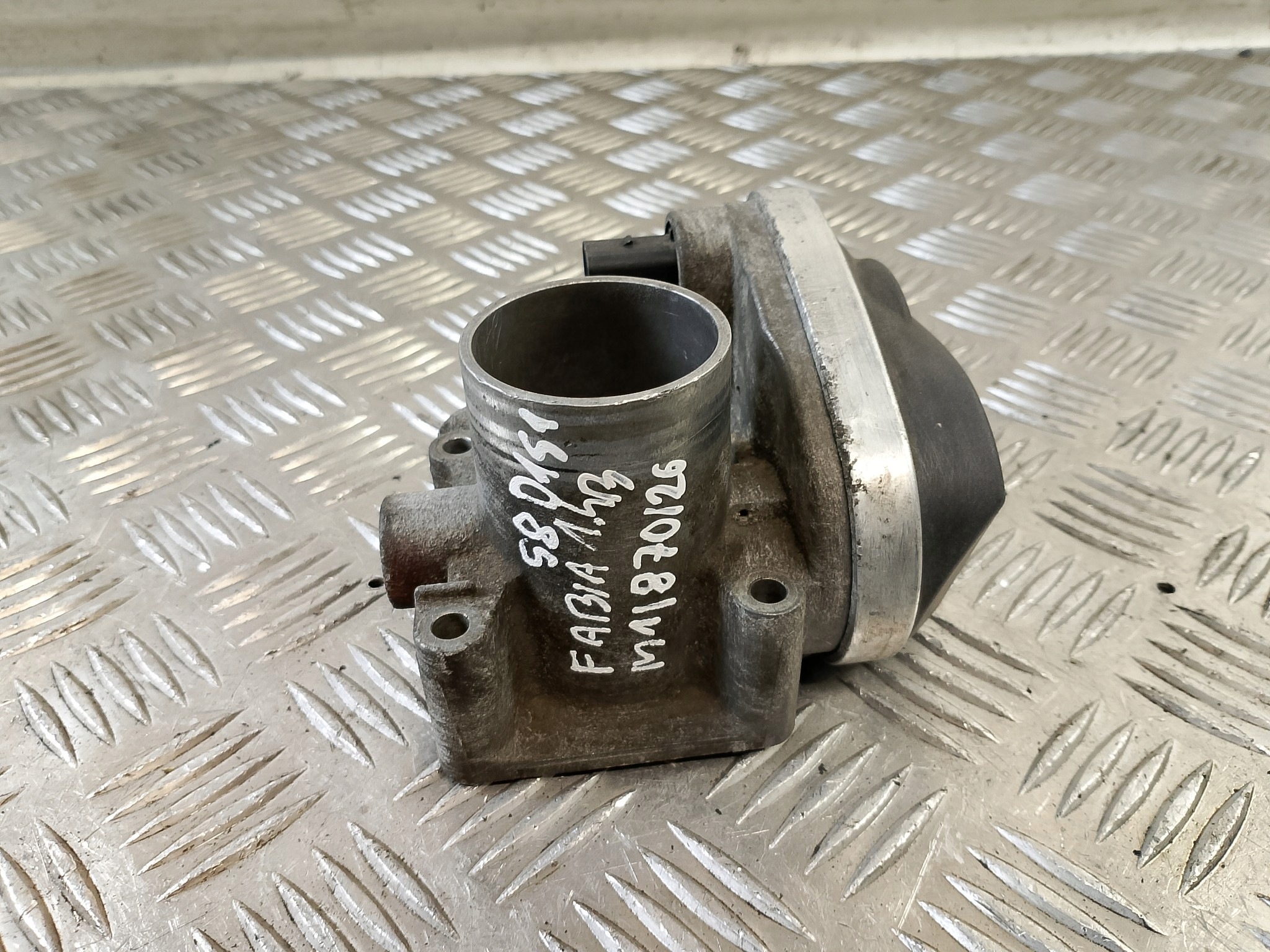 Valvola a farfalla Dell’aria SKODA FABIA e 1 1.4 B 036133062N