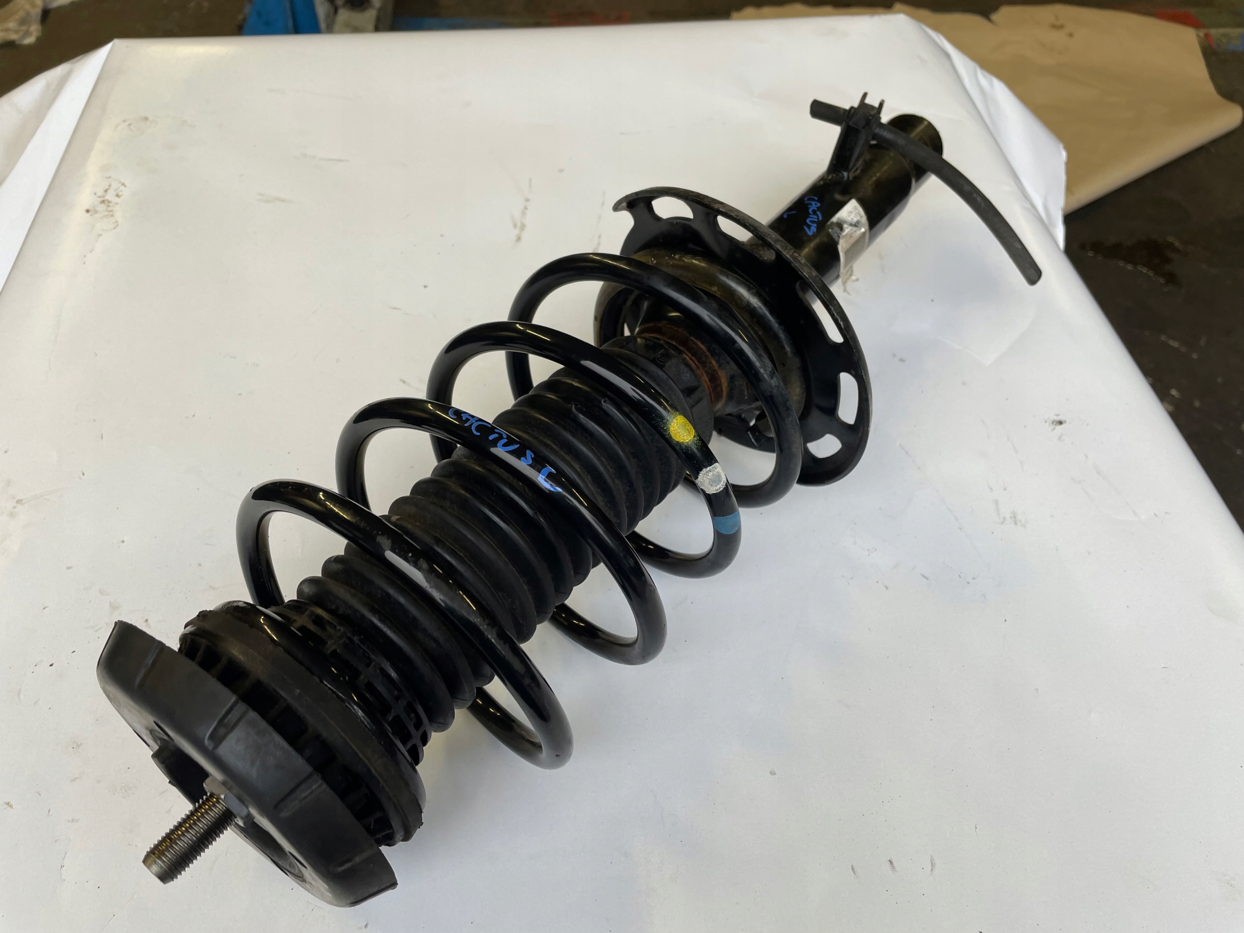 CITROEN C4 CACTUS 1.2 VTI shock absorber left front 9810705080
