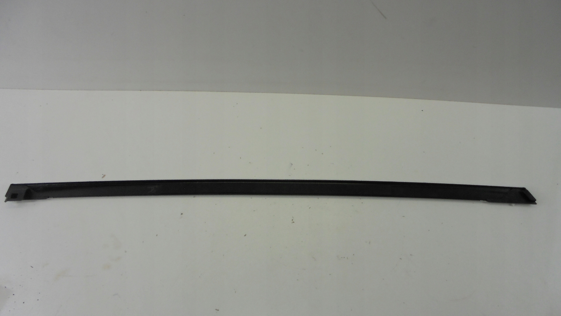 RENAULT KADJAR LISTWA ZGARNIAJĄCA PRAWY TYŁ CHROM ORYG Numer katalogowy części 822746657R