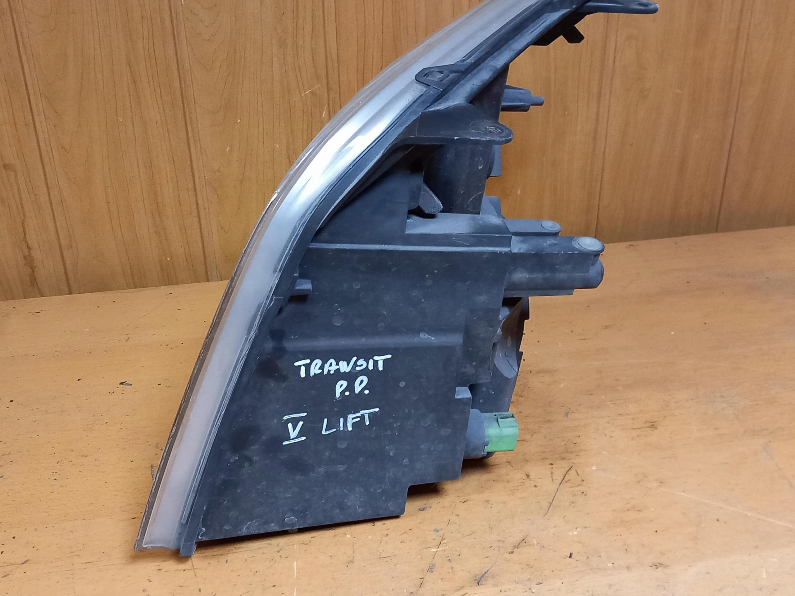 light right front FORD TRASNIT MK7 6C11-13W029-DE 06-12