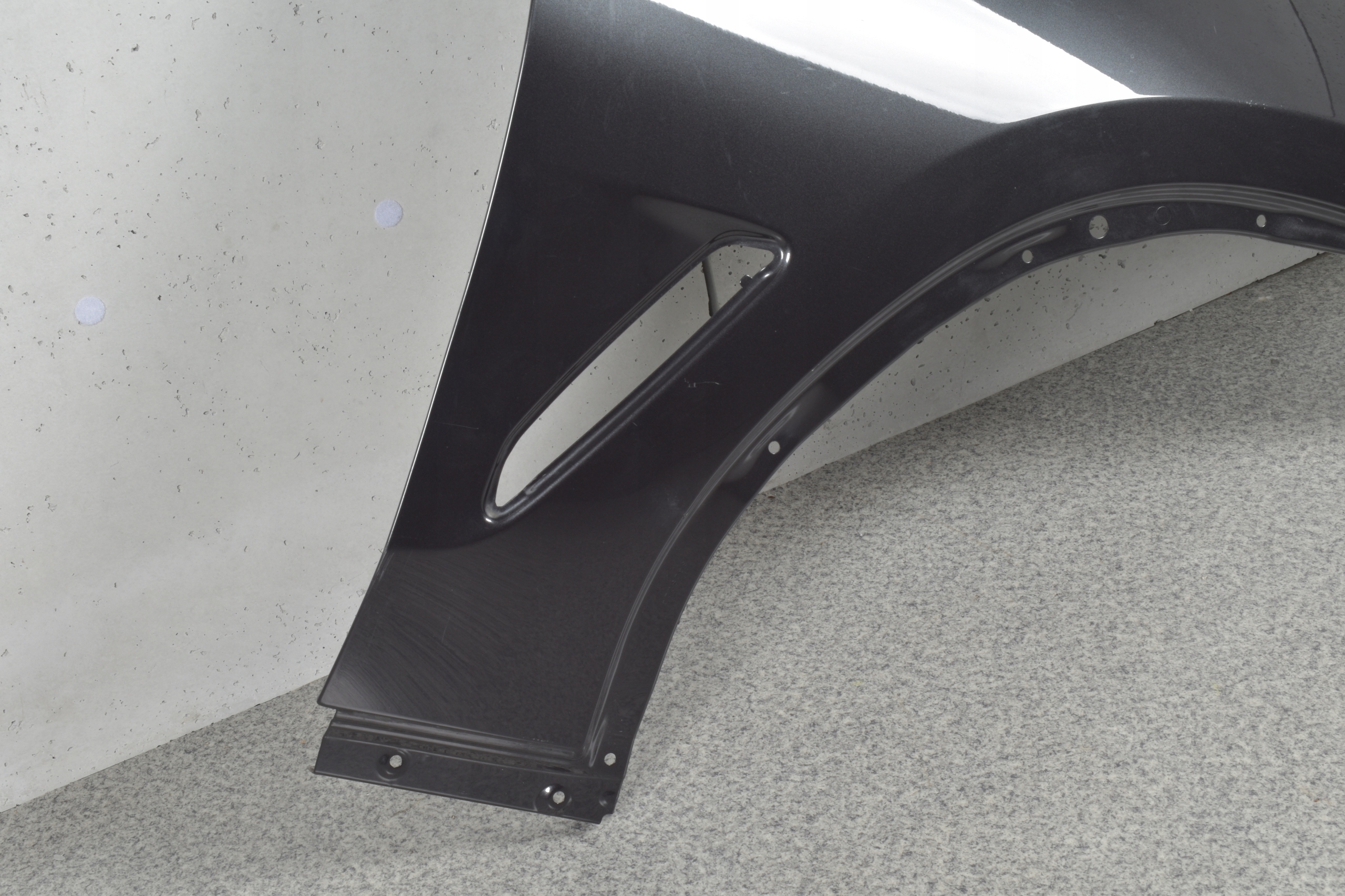 BŁOTNIK PRAWY BMW X3 G01 X4 G02 KOLOR A90 SOPHISTOGRAU Strona zabudowy przód - prawa