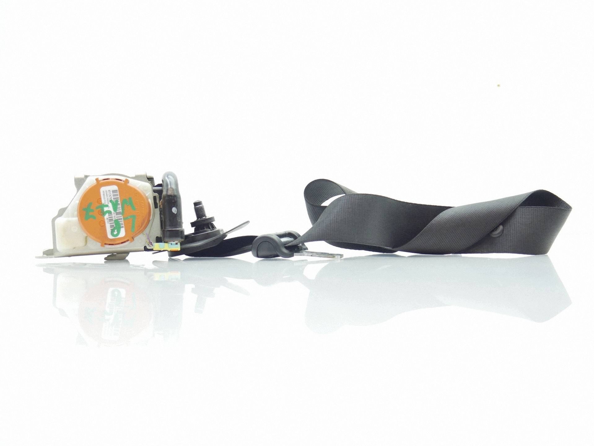 seat belt left front A1778600700 MERCEDES CLA W118 W117