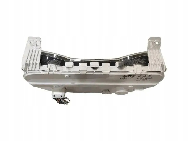 peugeot 4007 2011 спидометр /