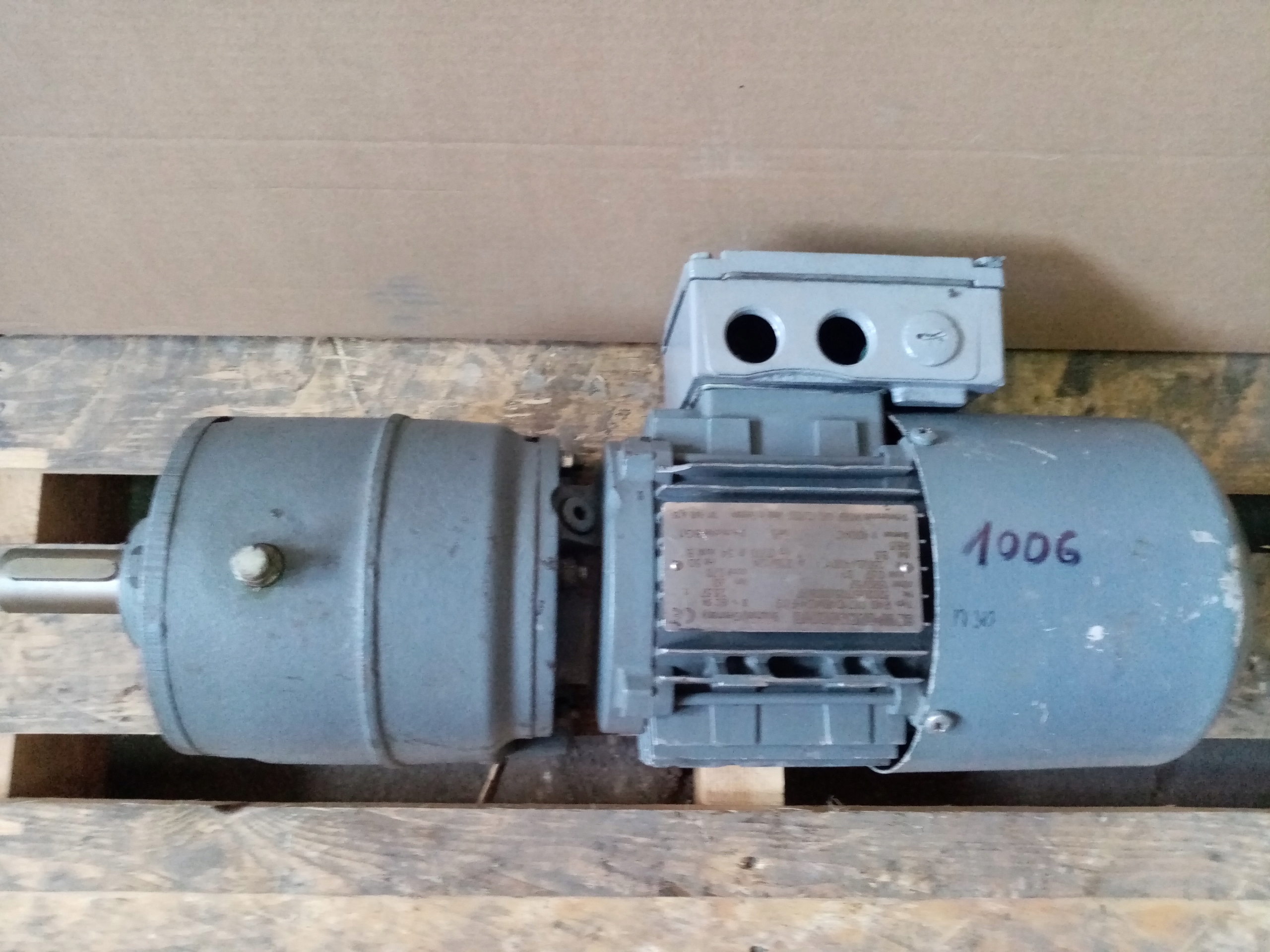 Motoreduktor SEW 0,37kw 59 obr/min Hamulec Marka SEW