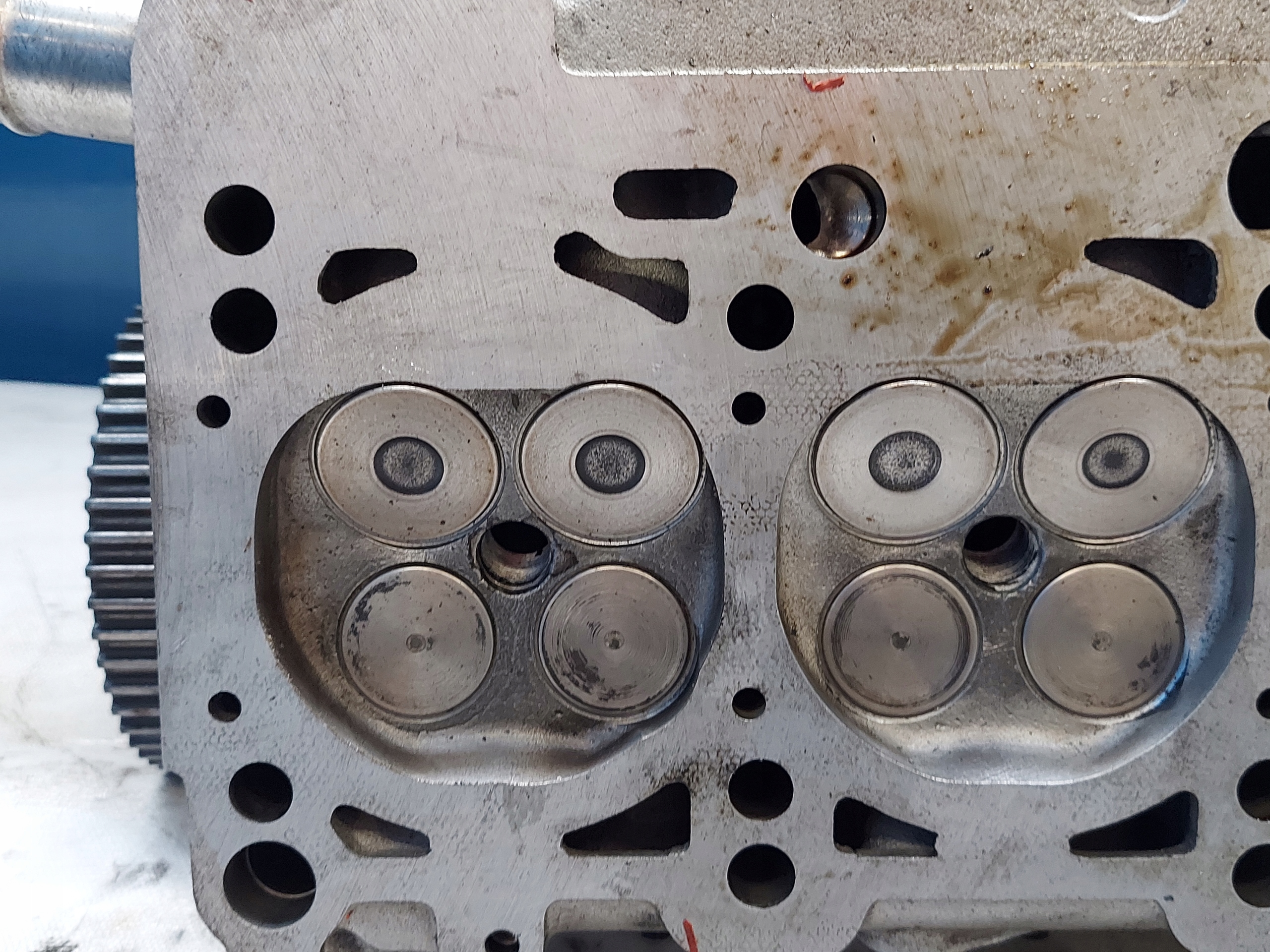 TESTATA A8 D2 4.2 V8 077103373L