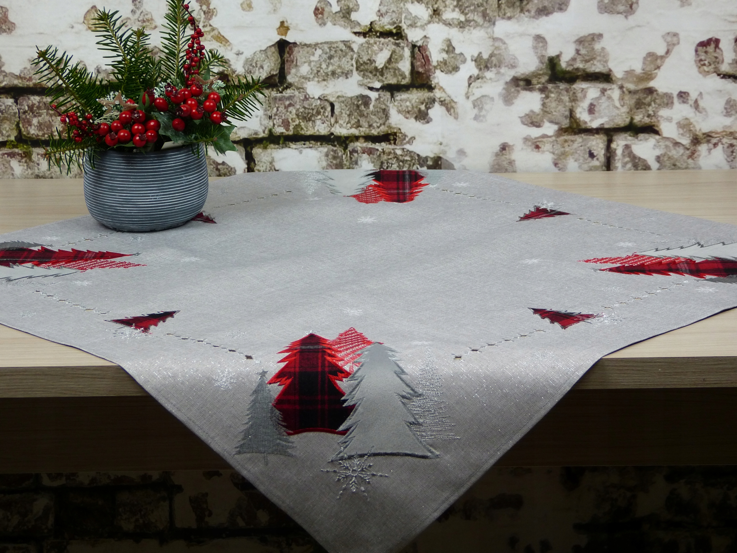 

Serweta świąteczna Choinki 85x85 szary