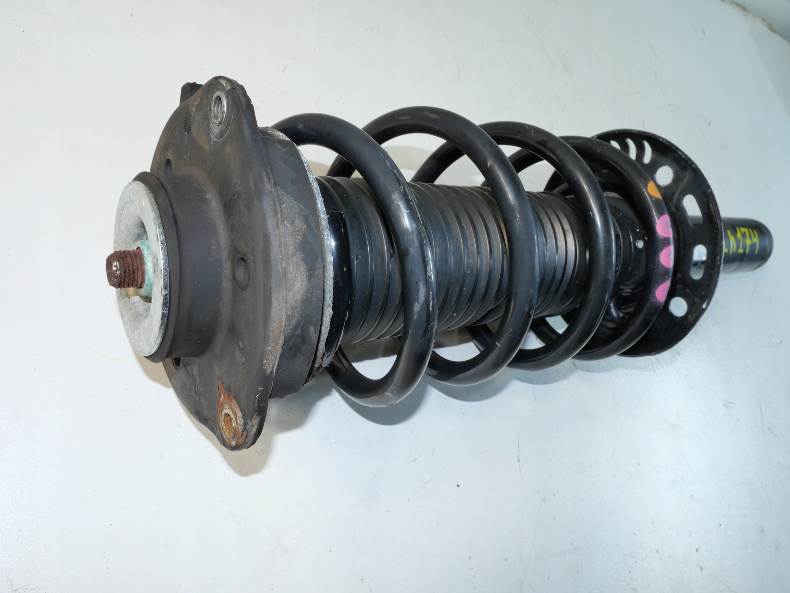 VW TIGUAN shock absorber front 5N0412021HE