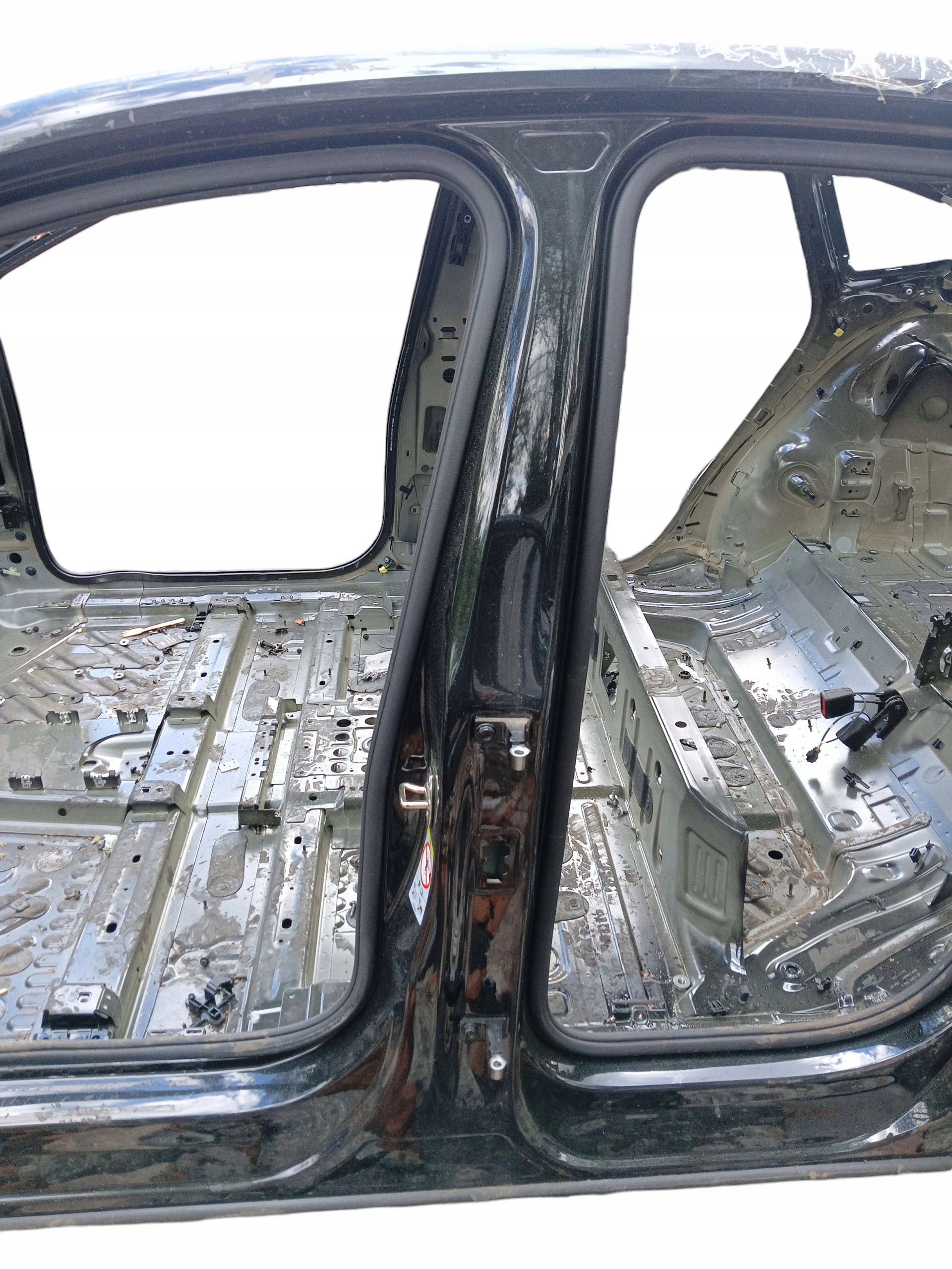 threshold left pillar B central AUDI Q4 E-TRON LAK: LY9T (2021-)
