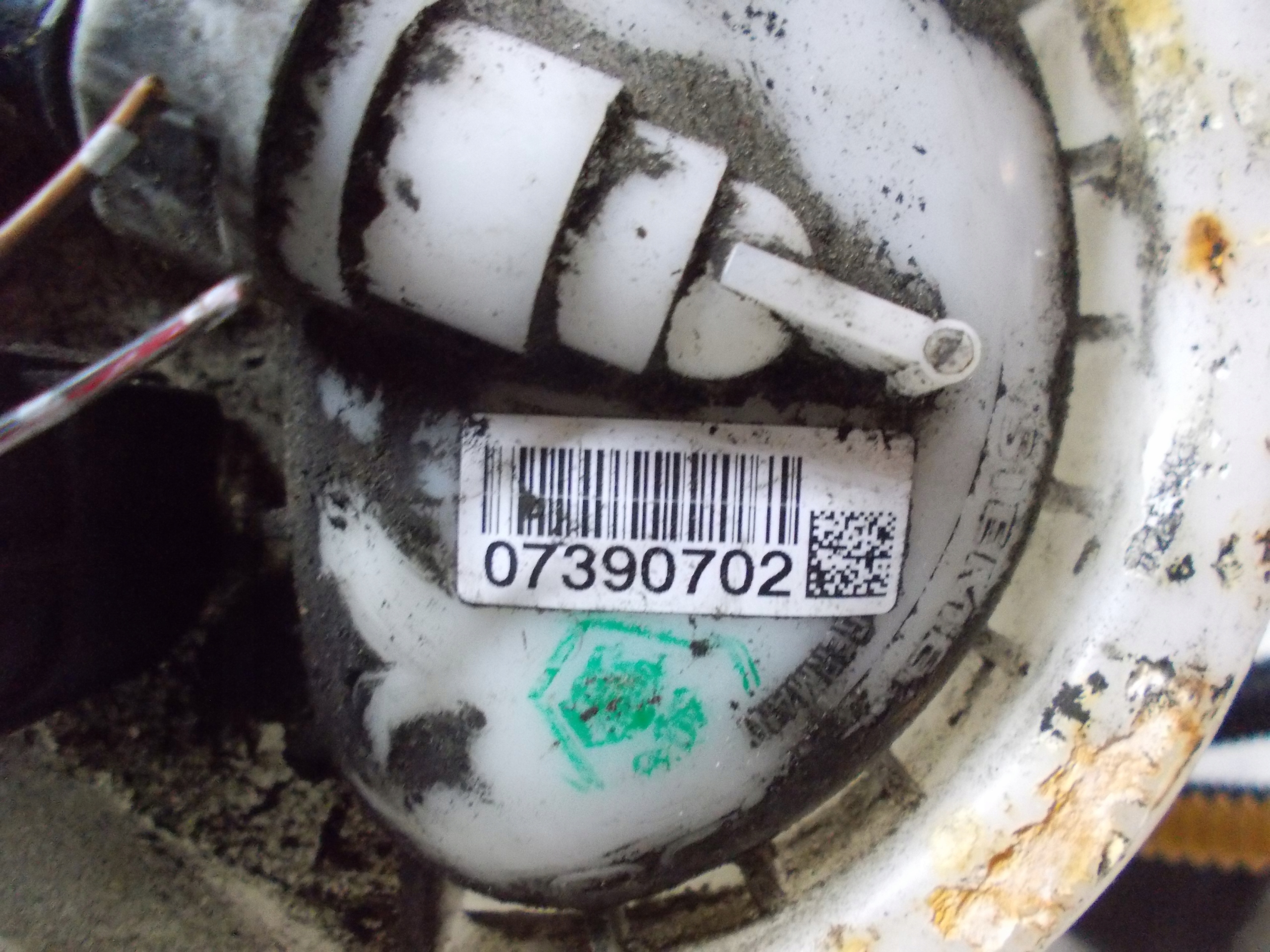 BMW E87 2.0 and 07R feed pump 7197073