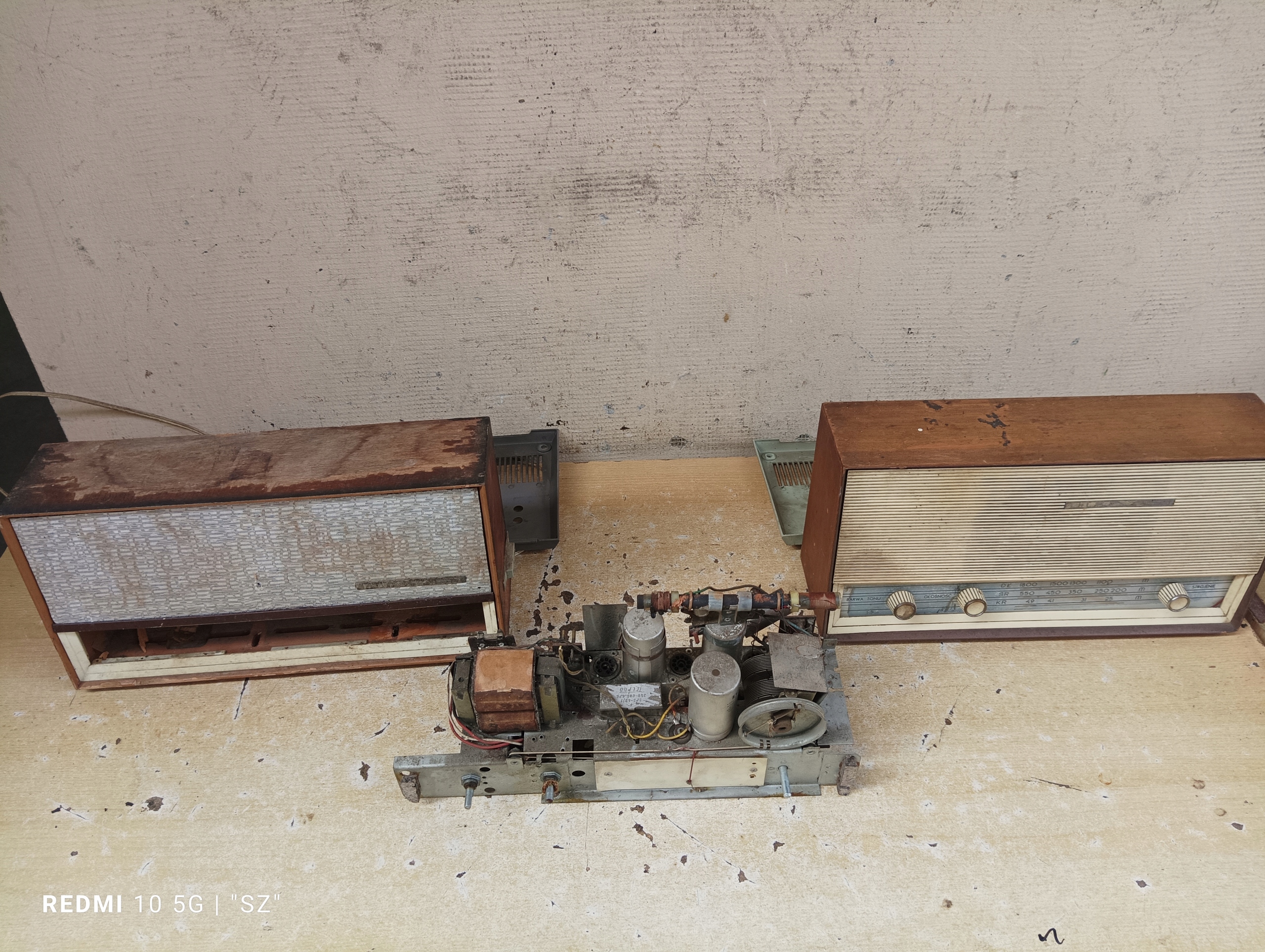 IRYS - Nr A018447 + 095887 - LATA 1967-71 - RADIA LAMPOWE.