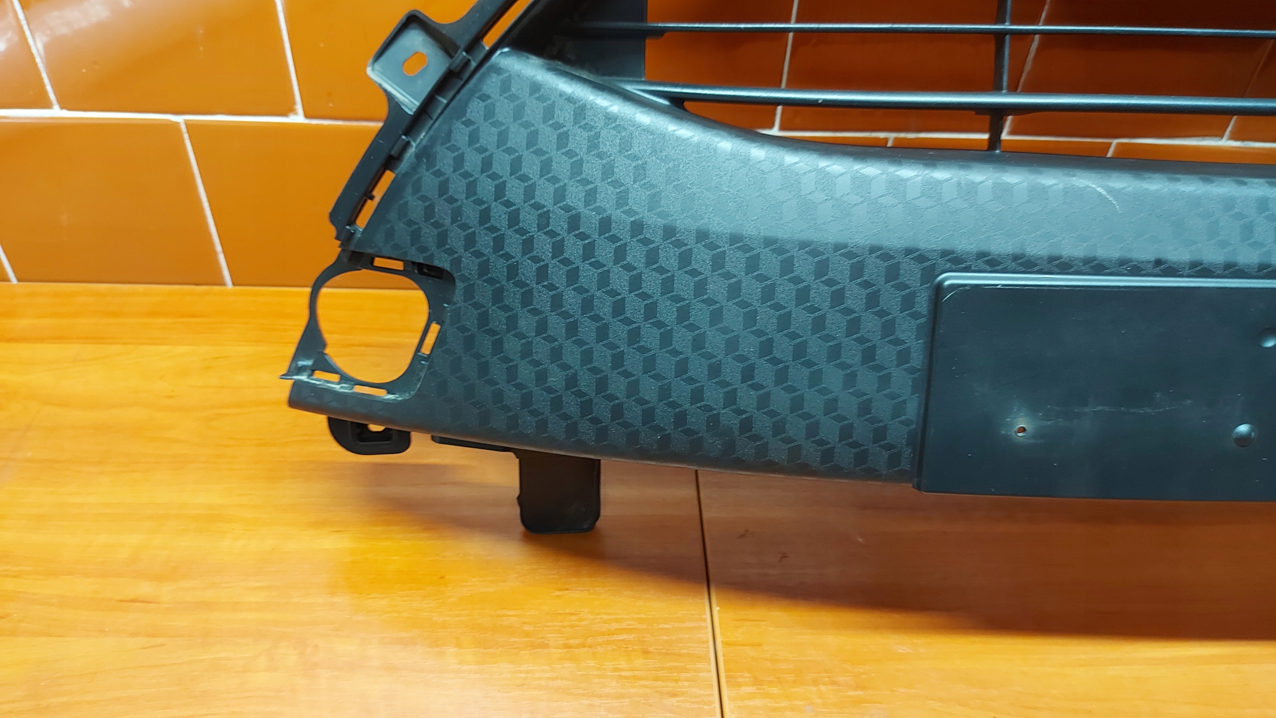 grid grille of a bumper front front TOYOTA YARIS IV 20