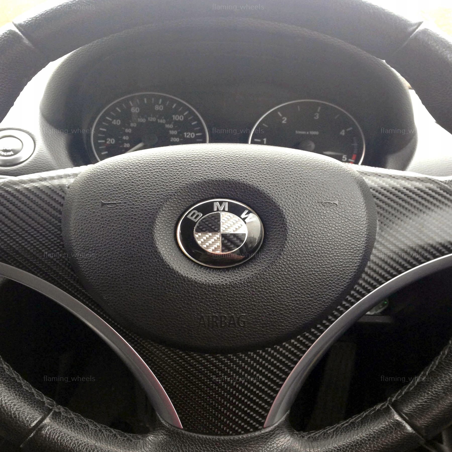 4D KARBON Folia Okleina carbon Czarna Czarny kokpit słupki 3M x 0,5M RAKLA Akcesoria dodatkowe rakla