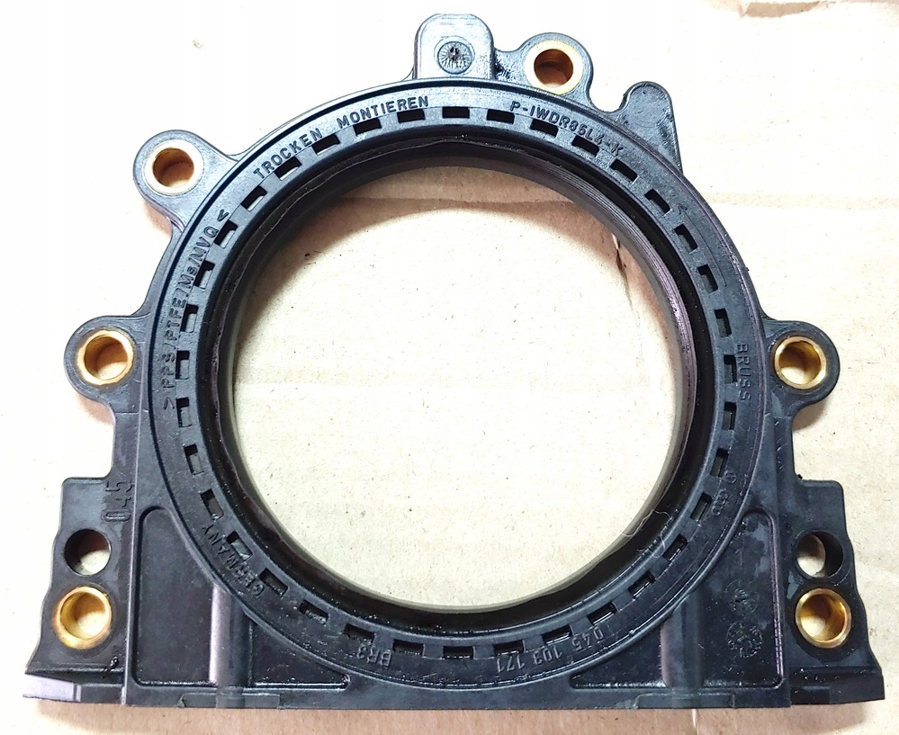 Ущільнювач валу задній 045103171 VW Audi 1.2 1.4