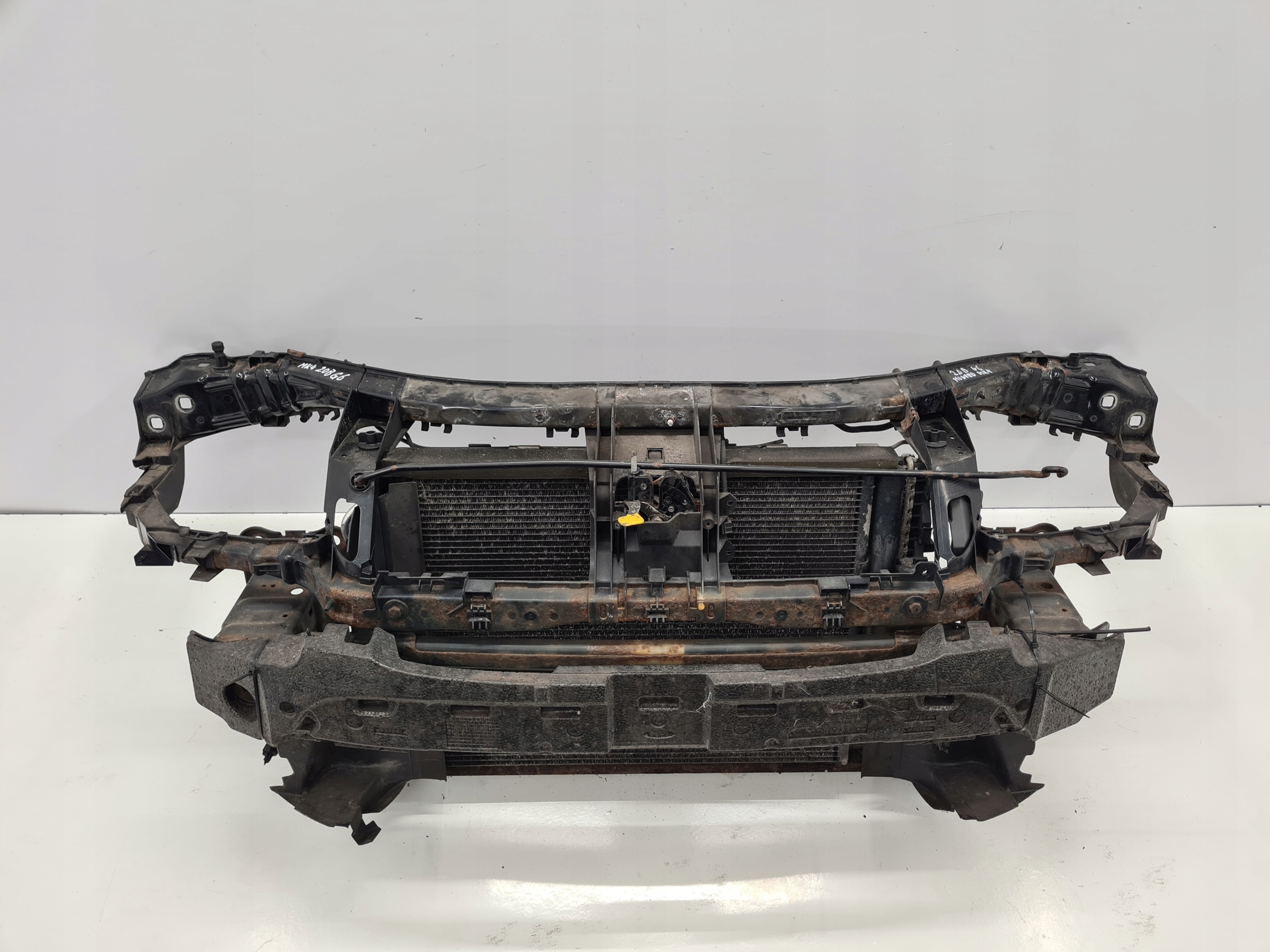 FORD MONDEO MK4 PAS PRZEDNI WZMOCNIENIE 2.0 16V G6