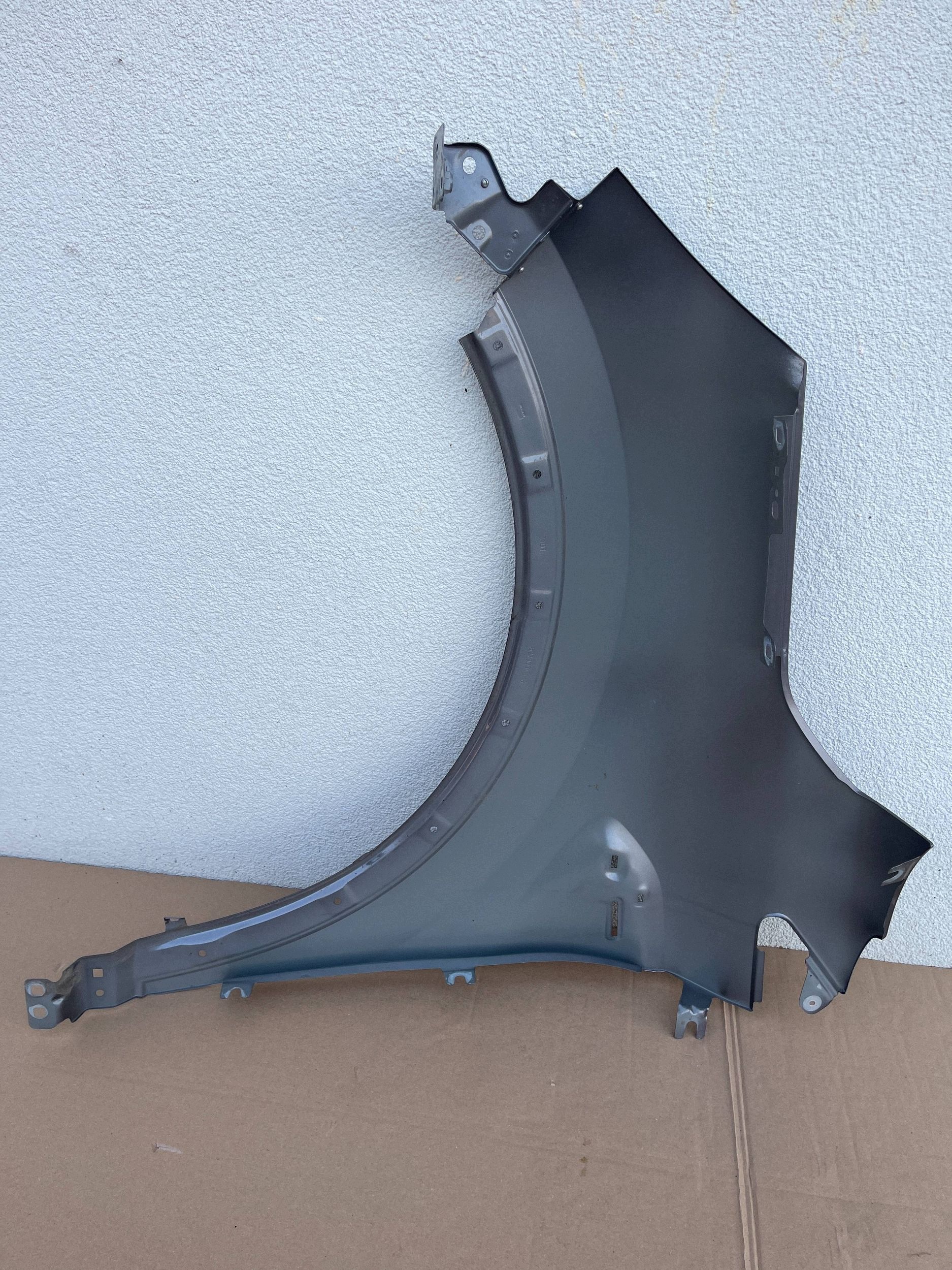 fender front front right right RENAULT CAPTUR II 19- 631009055R ASX