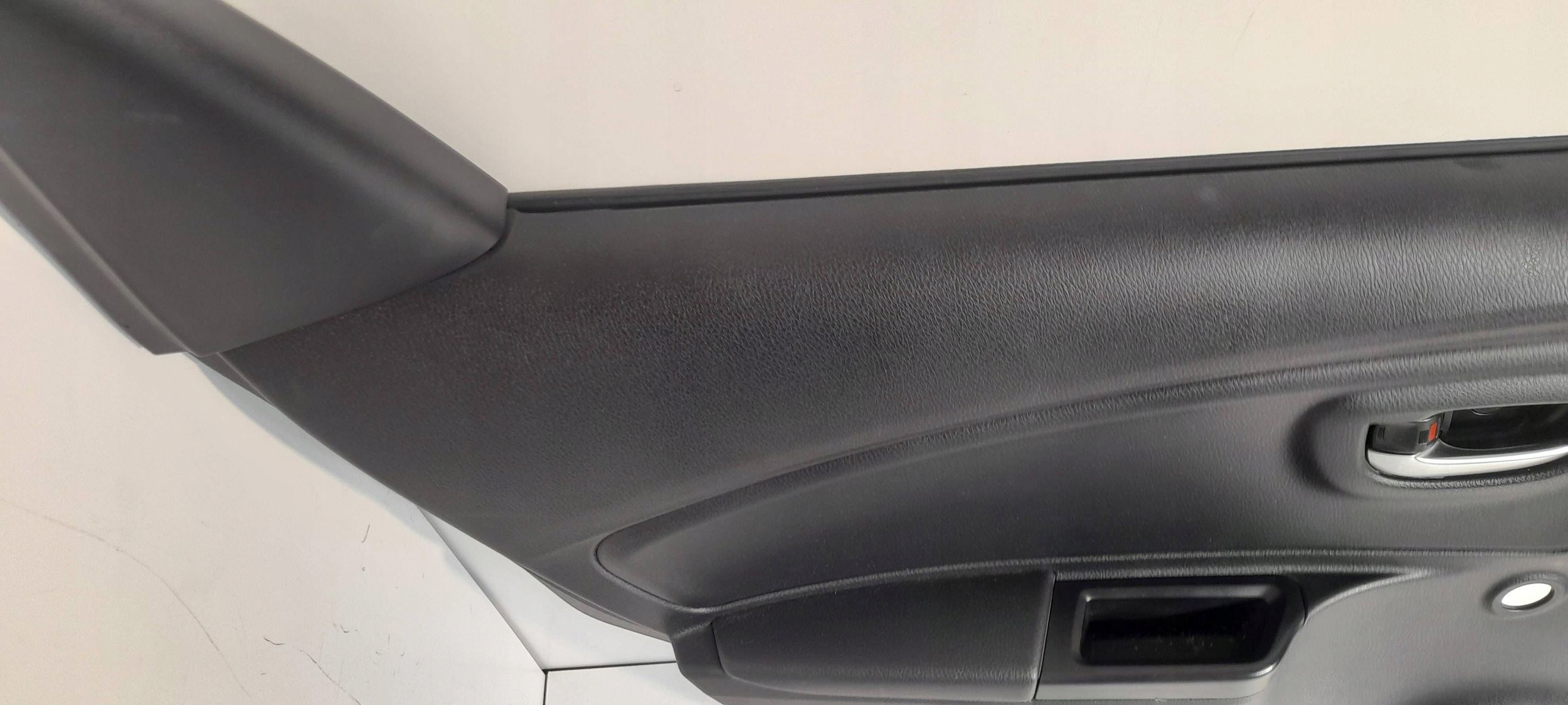 Toyota Yaris III 2017-2020 side rear left 676130D550 (ET168)