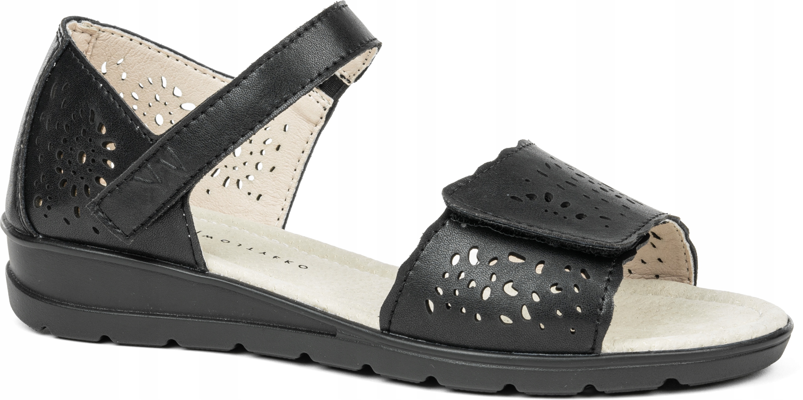 Dámské kožené černé ažurové sandály na suchý zip Wojtyłko 39