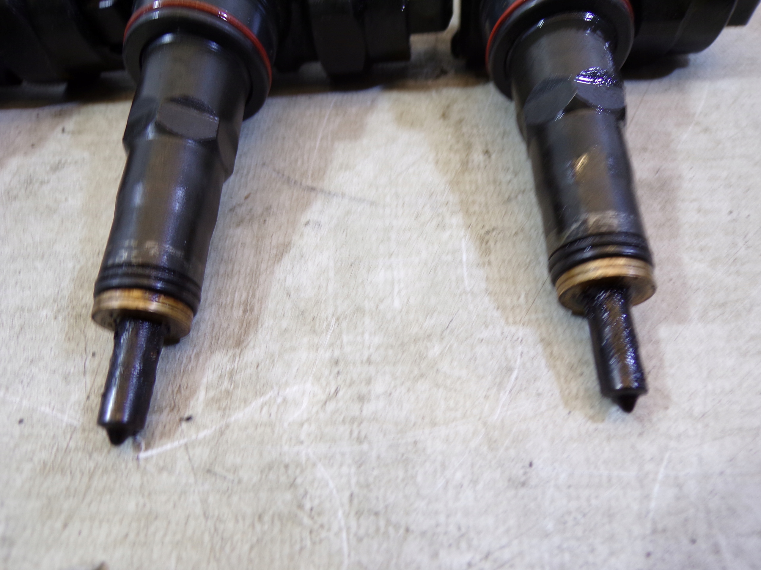 Einspritzdüsen Einspritzdüse Einspritzdüse 1.9 TDI 038130073R