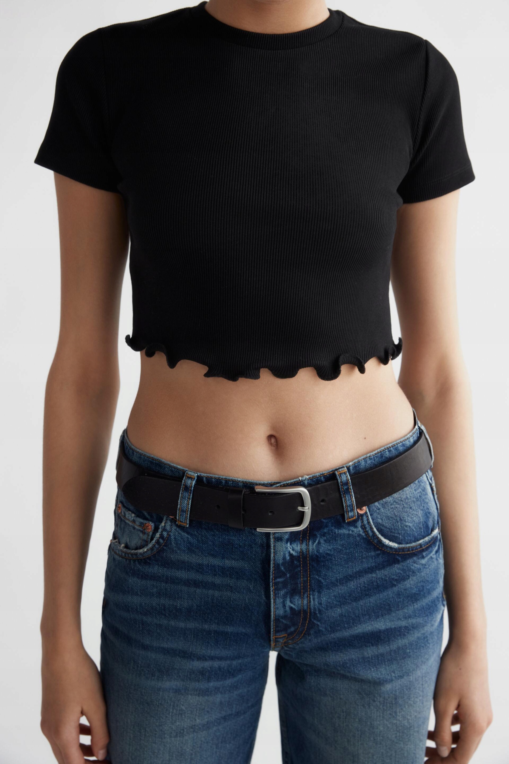 

Zara_dzianinowy Top Z Falbanka 6050321