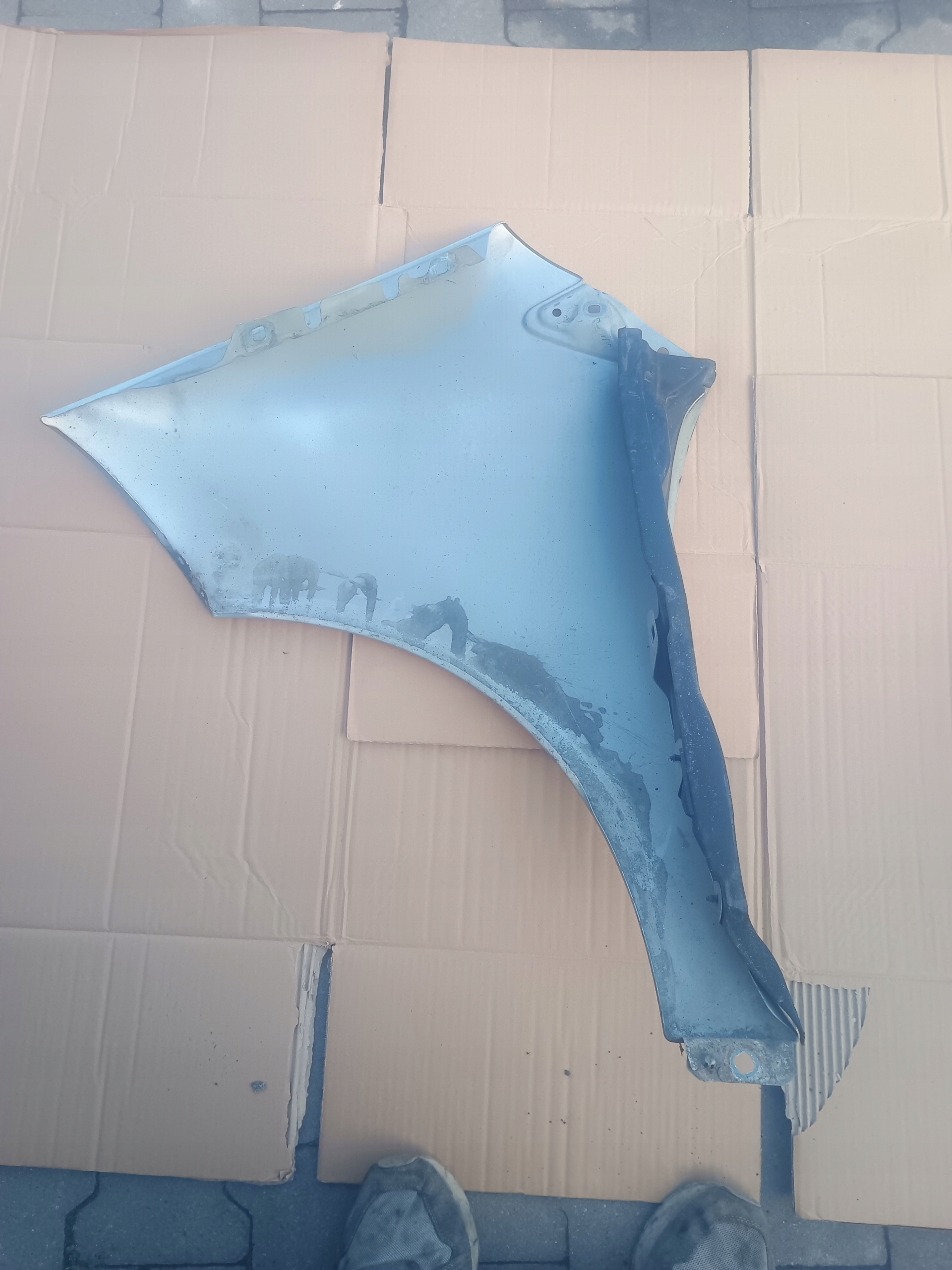 fender right front MERCEDES A W169 SREBRNY