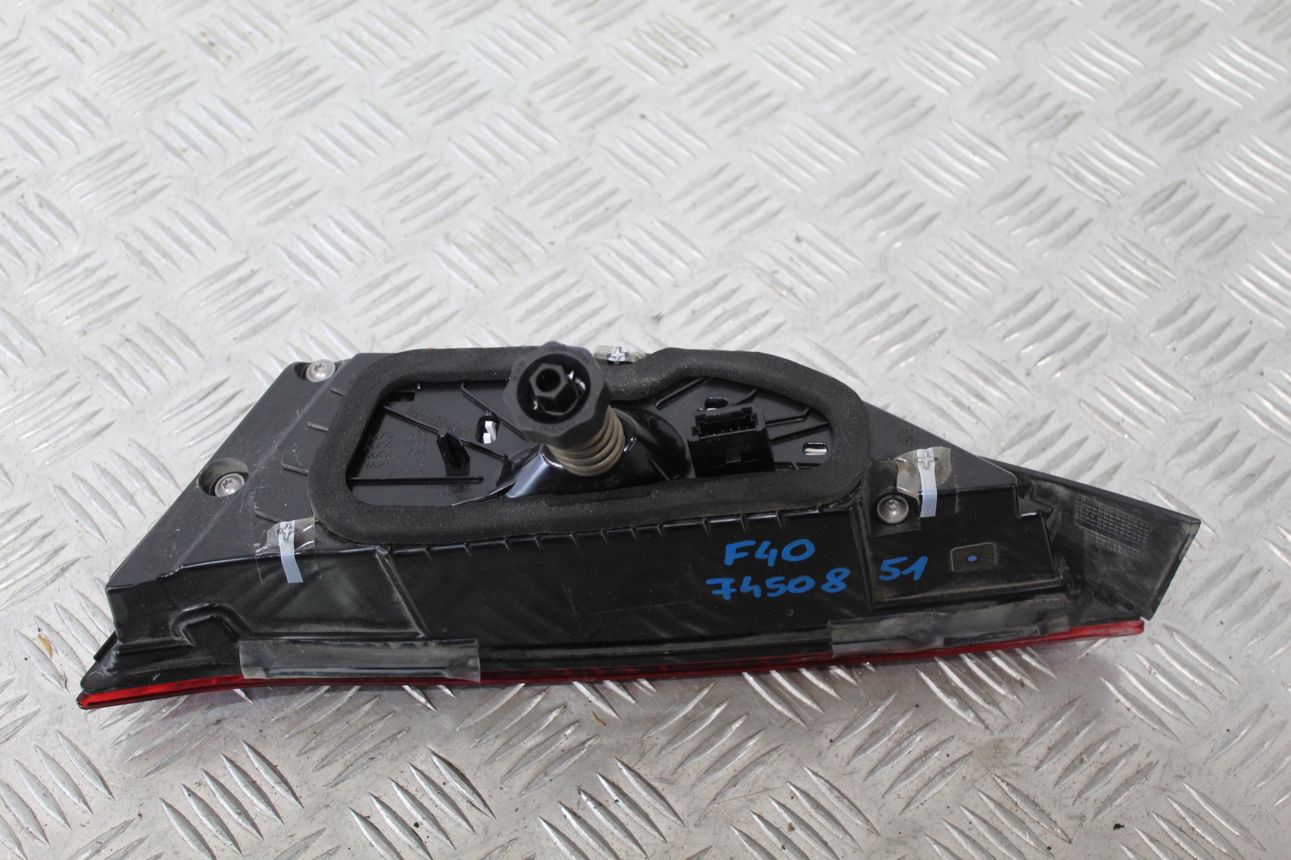 light left rear part bonnet BMW M1 F40 7450651
