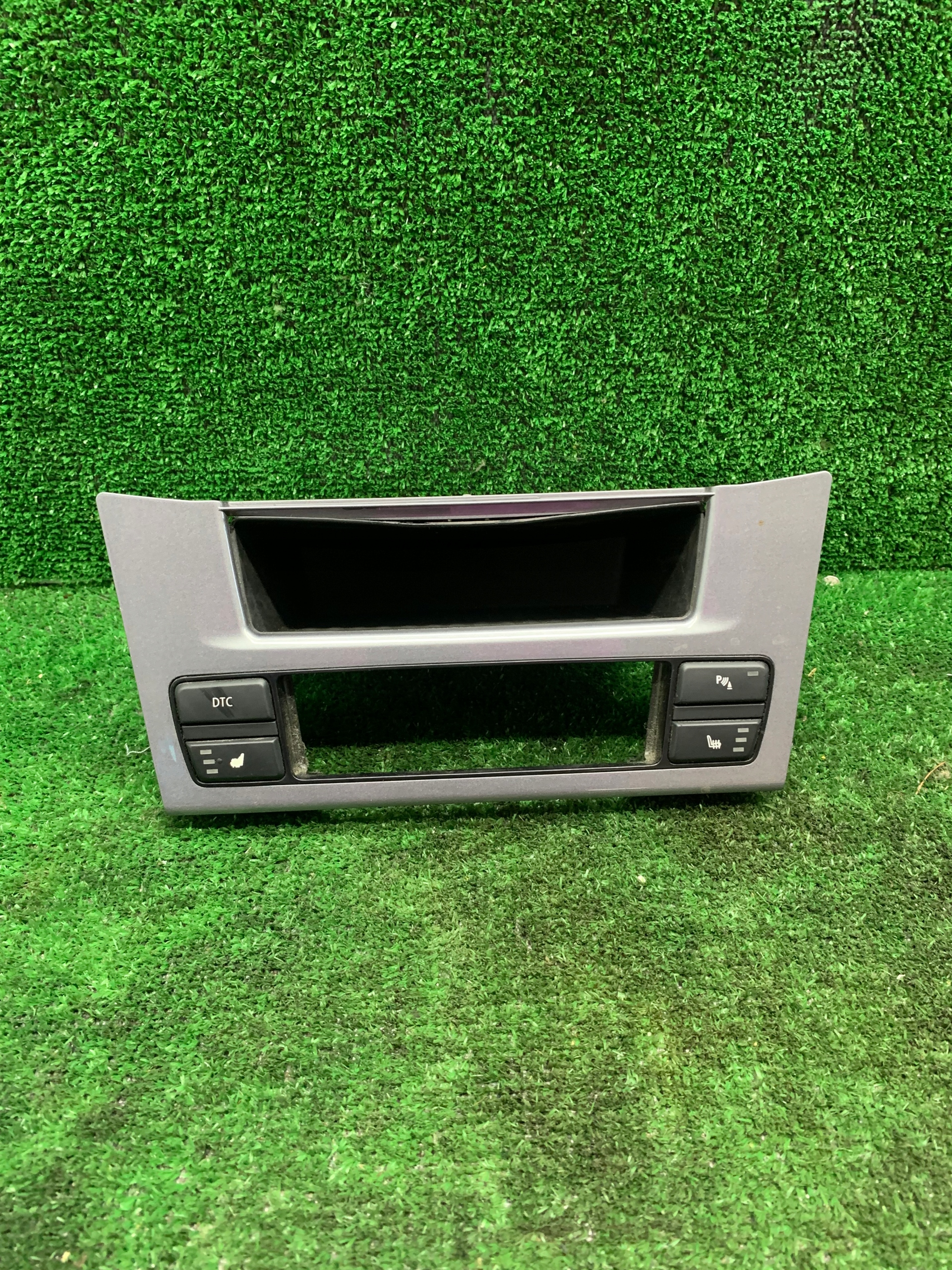 SCHOWEK ŚRODKOWY PANEL BMW E60 69139391