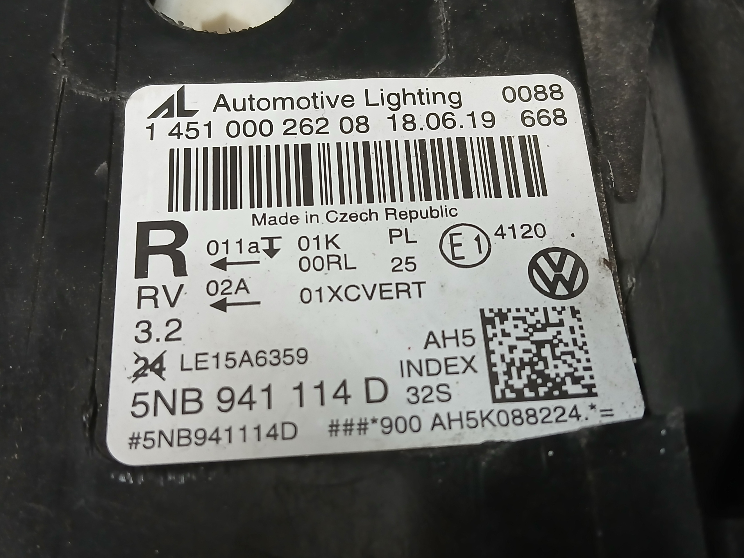 light front right VW TIGUAN II 2 5NB 15-19 FULL LED 5NB941114D