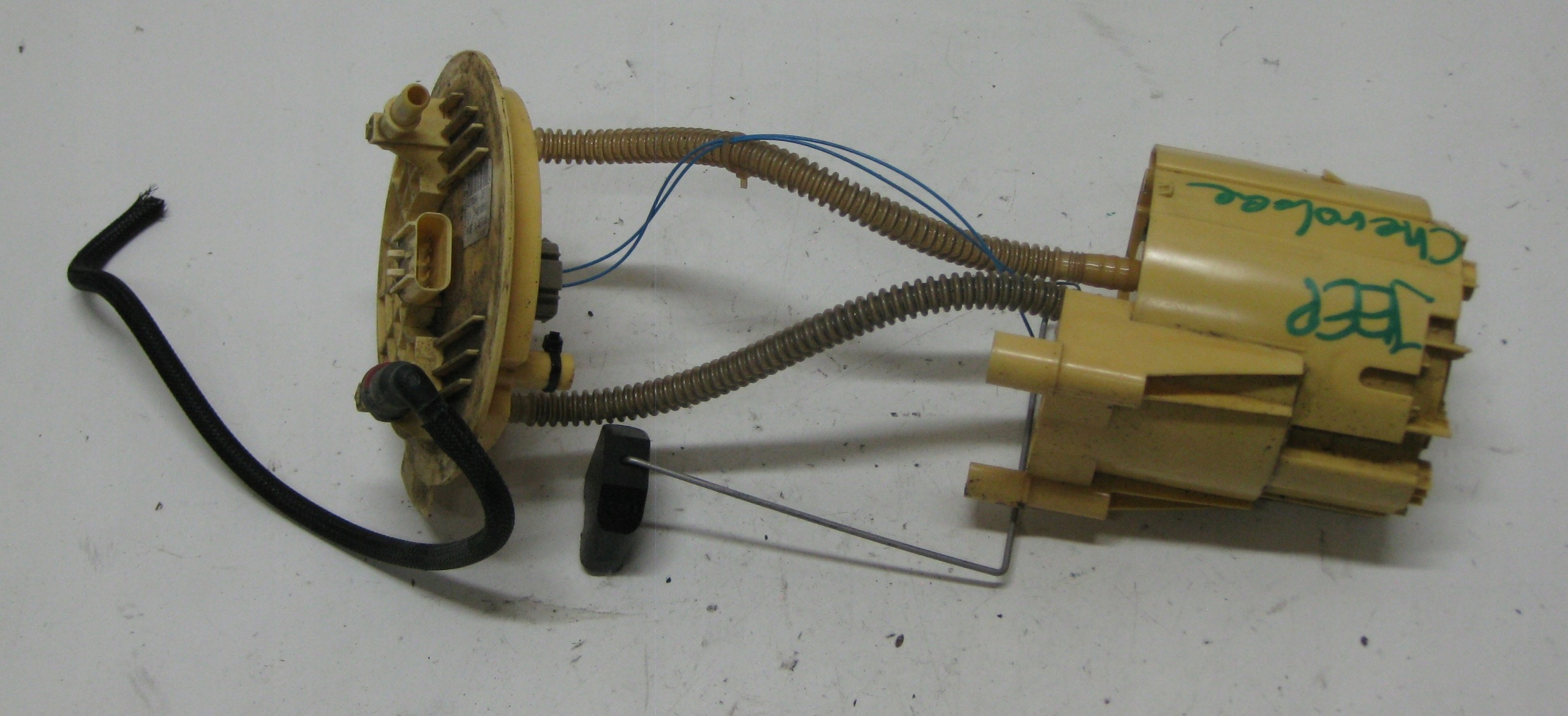JEEP CHEROKEE LIBERTY KJ feed pump PLYWAK sensor 52129053AC