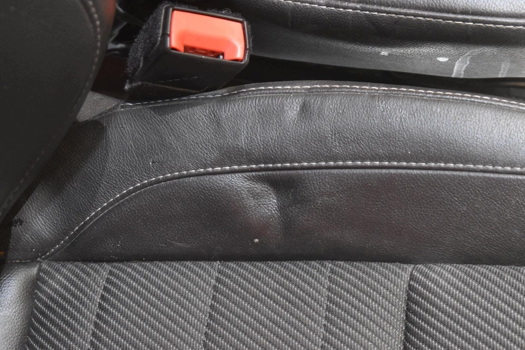 Sitz Sitze Seite Seiten KOMPLET Halbleder EU FORD KUGA MK2 13-20