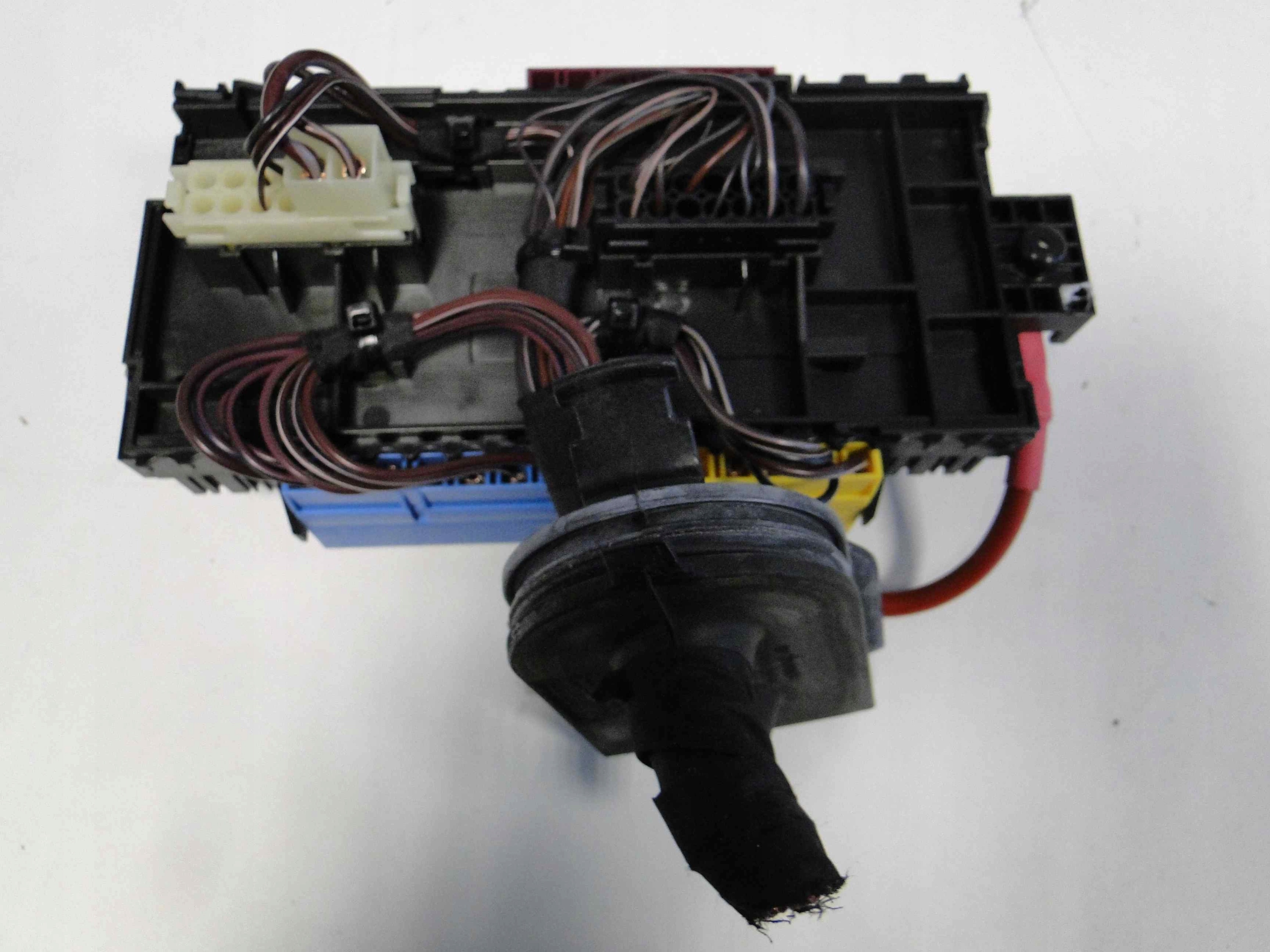 MERCEDES GLE W166 166 SKRZYNKA BEZPIECZNIKÓW Producent części Delphi