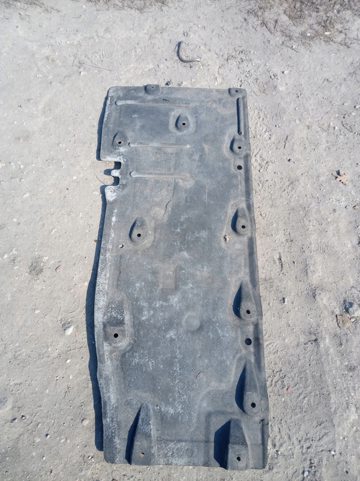 AUDI A8 D4 kryt podvozku levá 4H0825205B