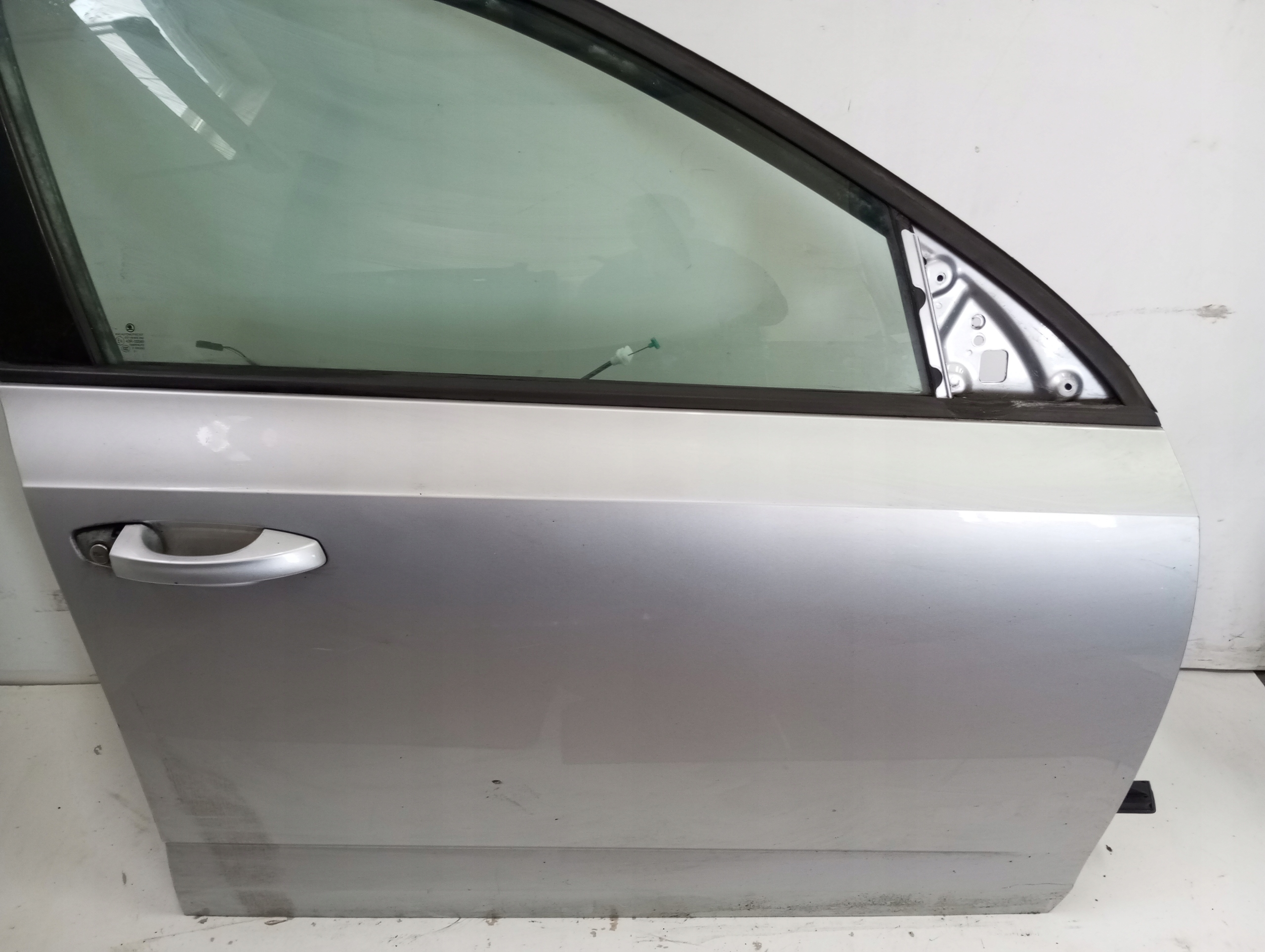 door right front SKODA OCTAVIA 5E0 ANGLIK 13R