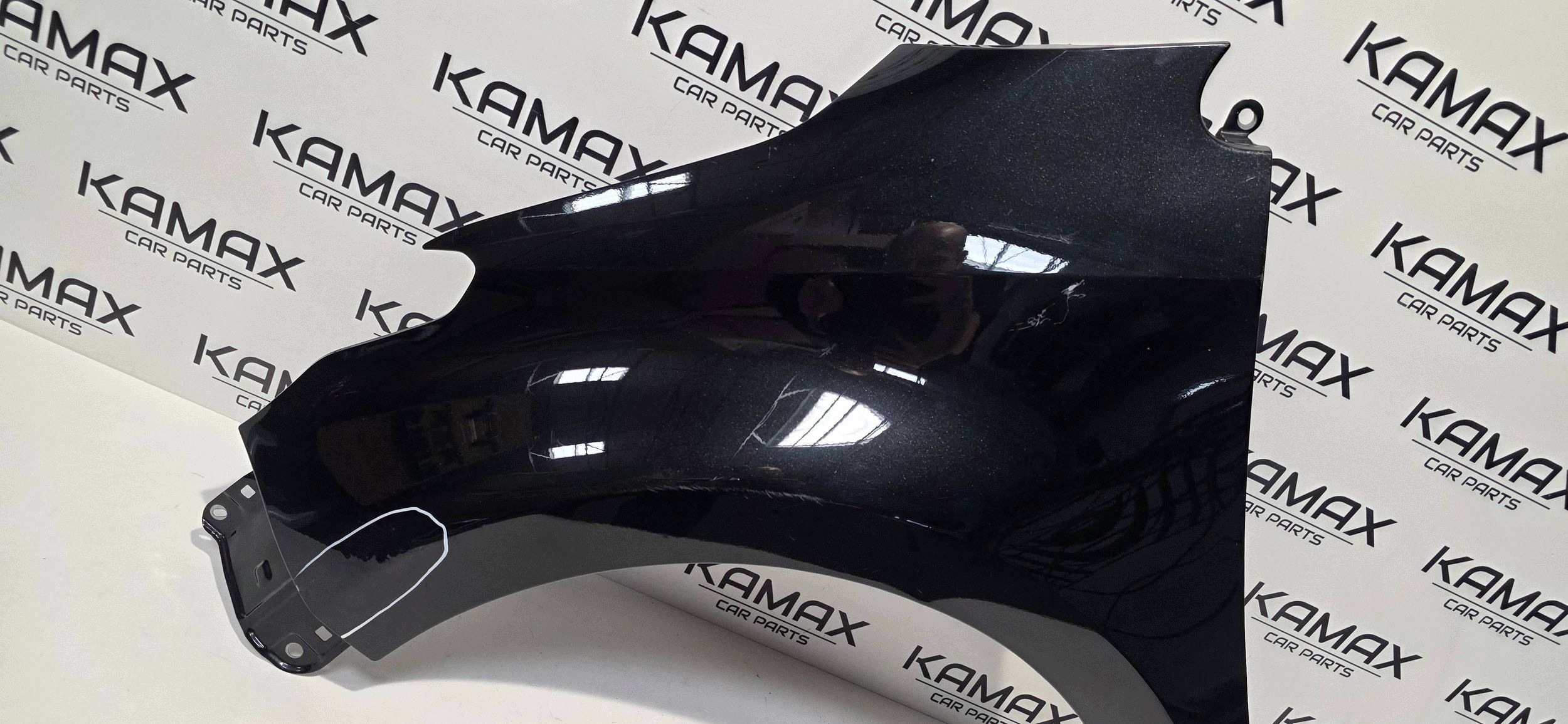 fender left side Toyota Yaris XP210