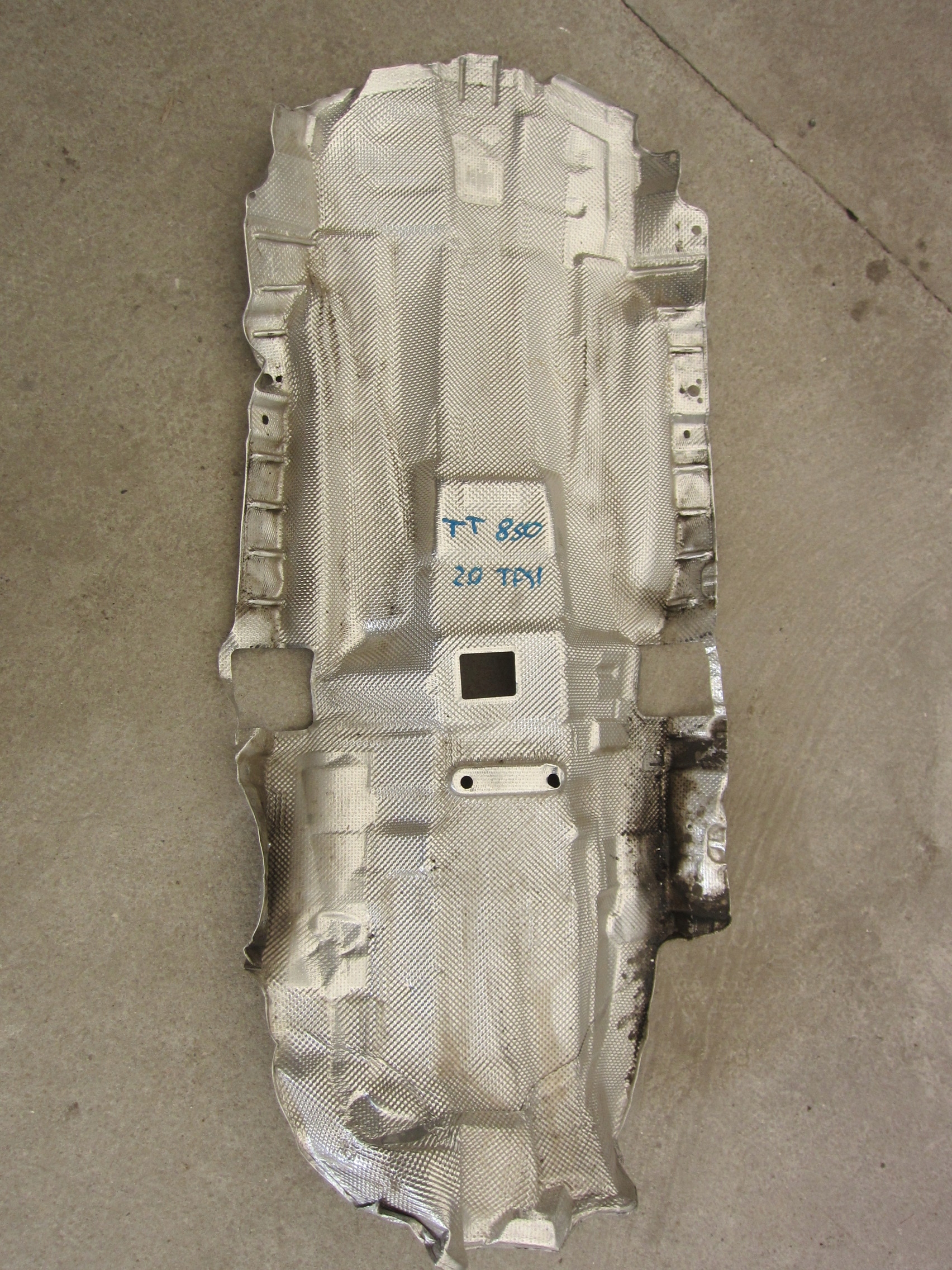 AUDI TT 8S0 2.0 TFSI Blende Abdeckung TERMICZNA IZOLACJA