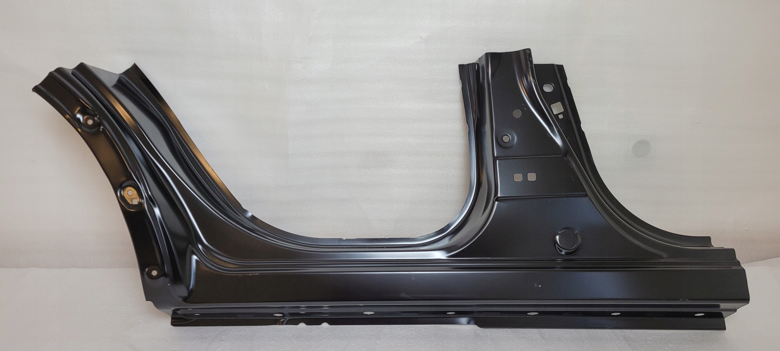 ОБШИВКА ПОРОГА СТОЙКИ ПРАВАЯ ЗАДНЯЯ RENAULT KADJAR