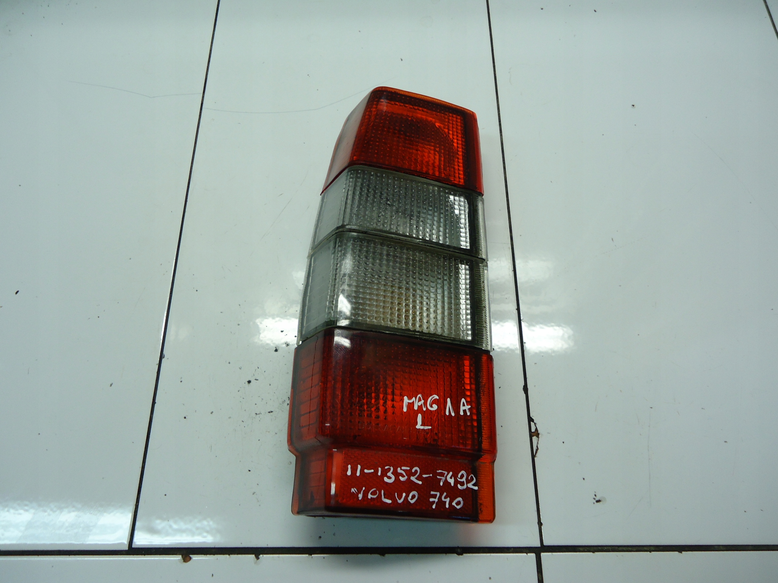 VOLVO 740 light left rear part 11-1352-7492