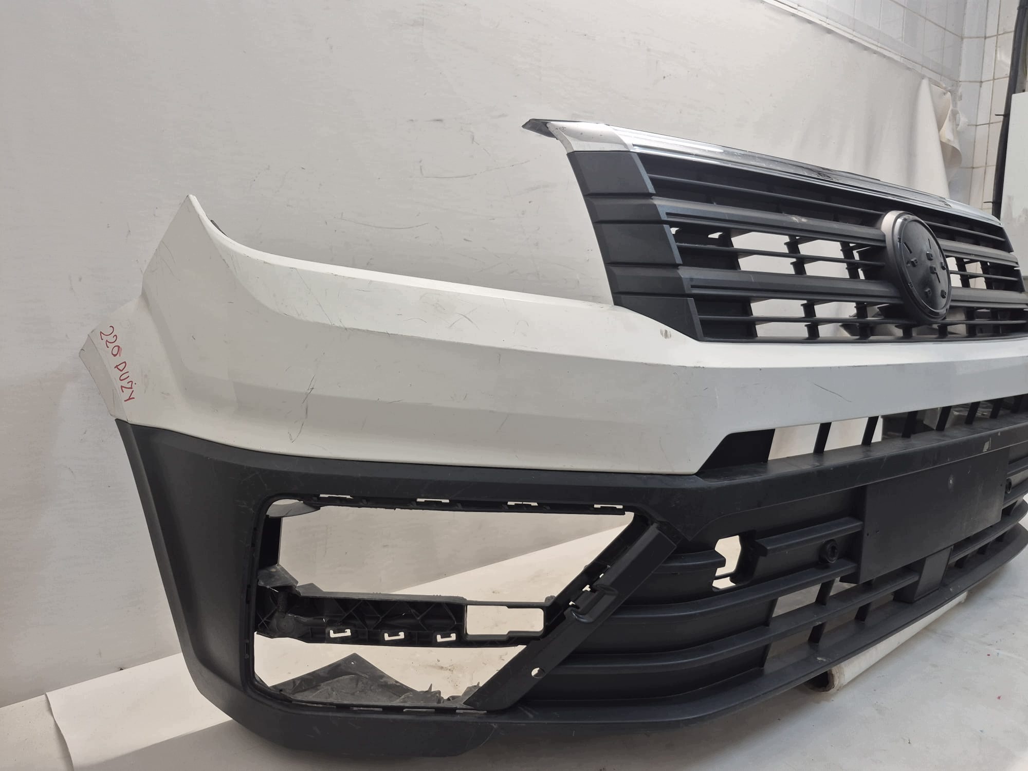 VW CRAFTER II 2 16- bumper front front 4XPDC grill 7C0807221A