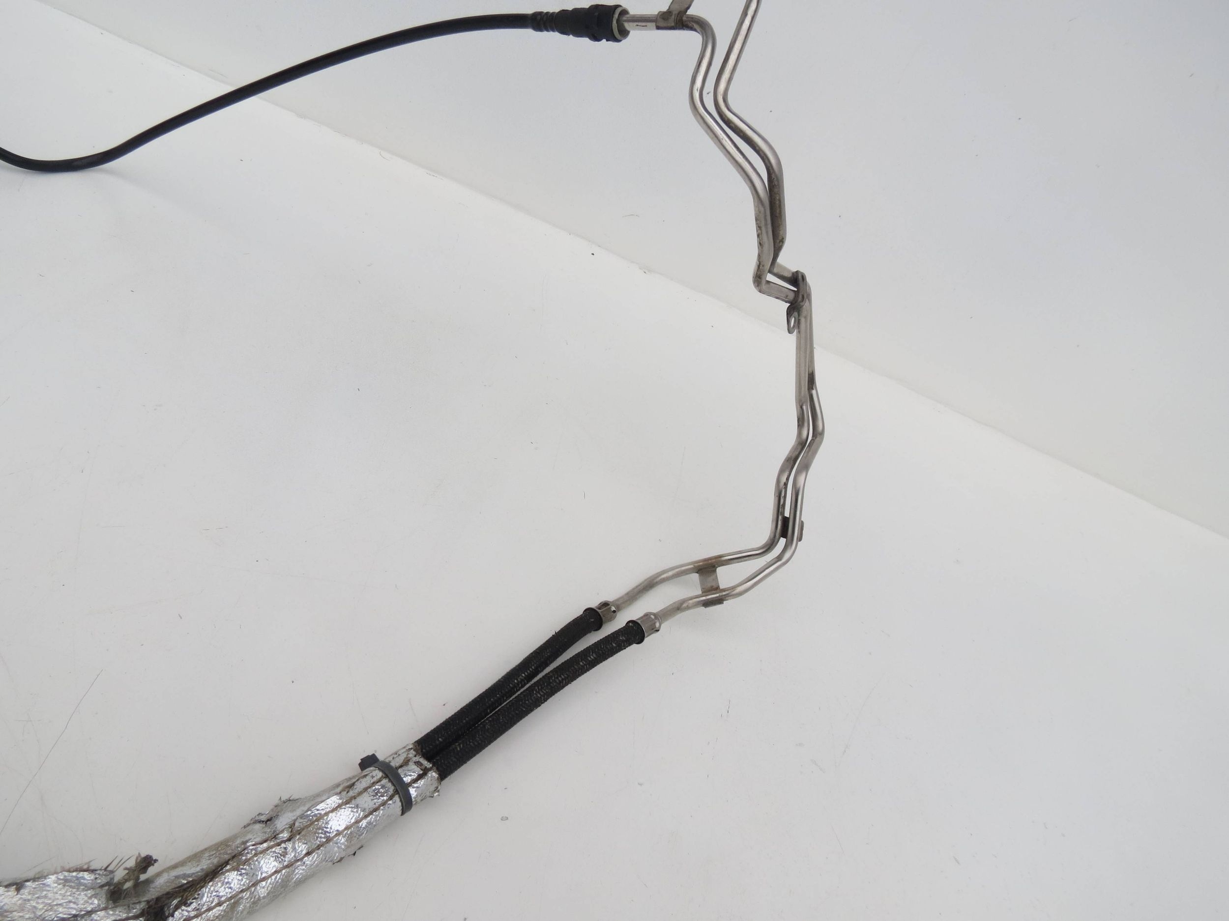 fuel hose VOLVO XC90 4.4 V8
