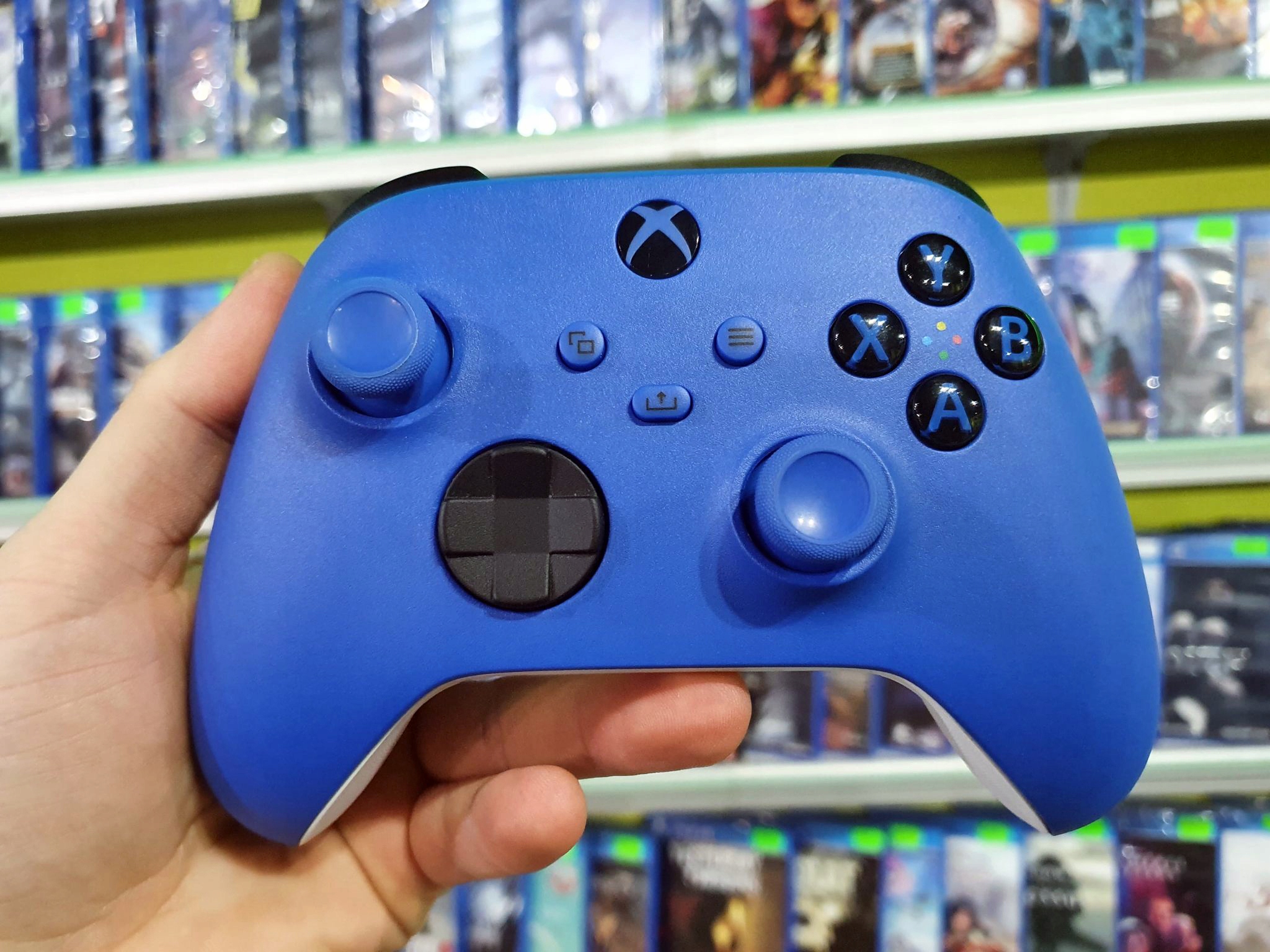 Новые геймпады xbox series. Геймпад Xbox Shock Blue. Геймпад Microsoft Xbox Series, Shock Blue. Хбокс сирес s Геймат синий. Xbox one Gamepad Shock Blue.