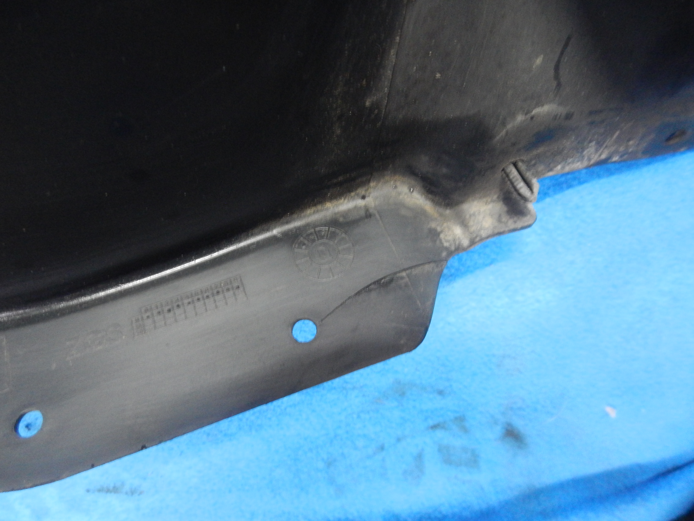 подкрылки правый перед MERCEDES ML W164 164