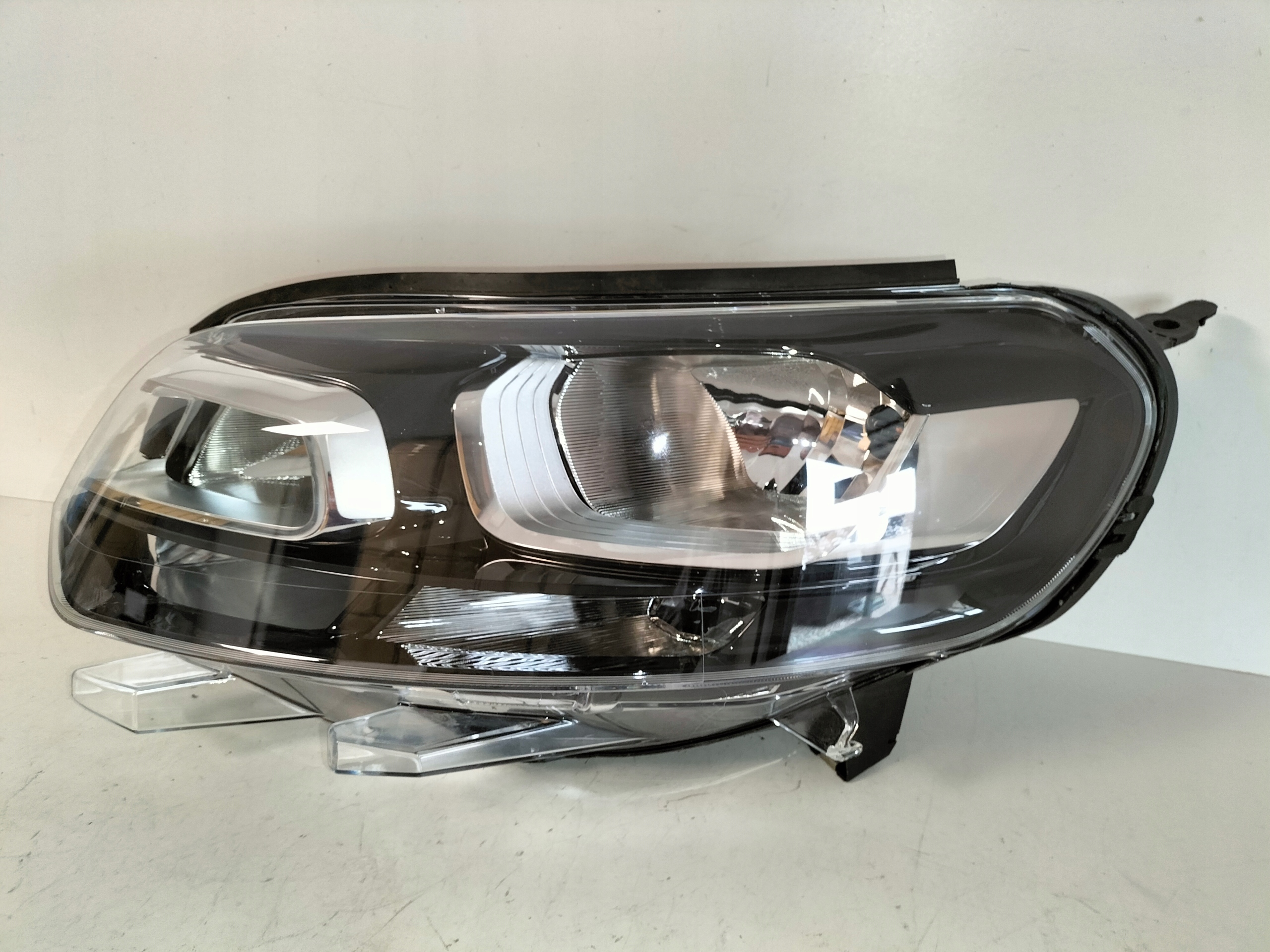 light front reflektor left CITROEN JUMPY III 16- ZAFIRA D 19