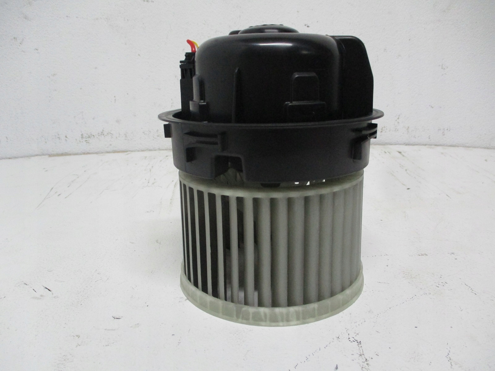 ventilátor topení PEUGEOT 2008 II A0095V 7015011