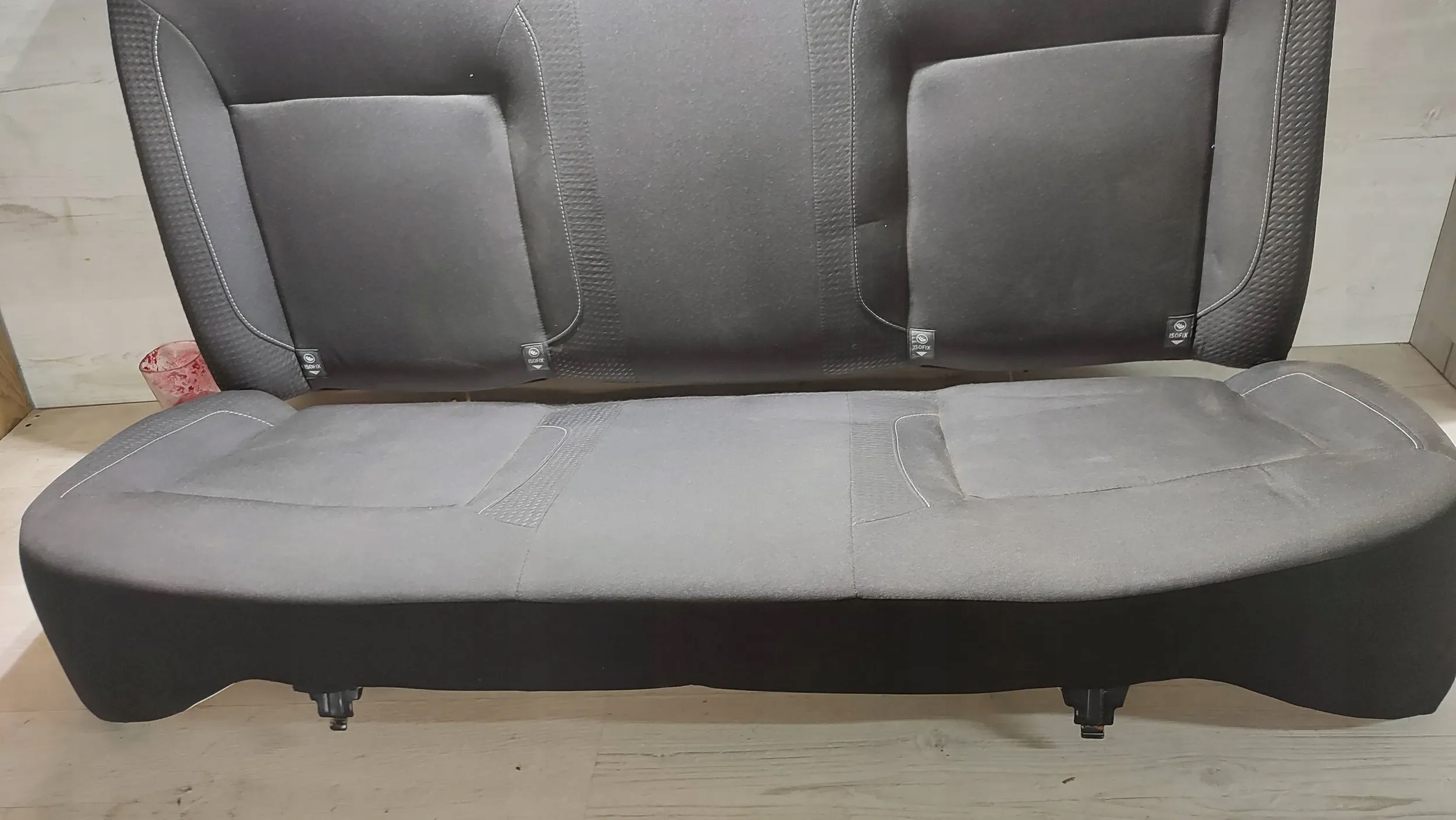 Dacia LOGAN II 2019 диван зад